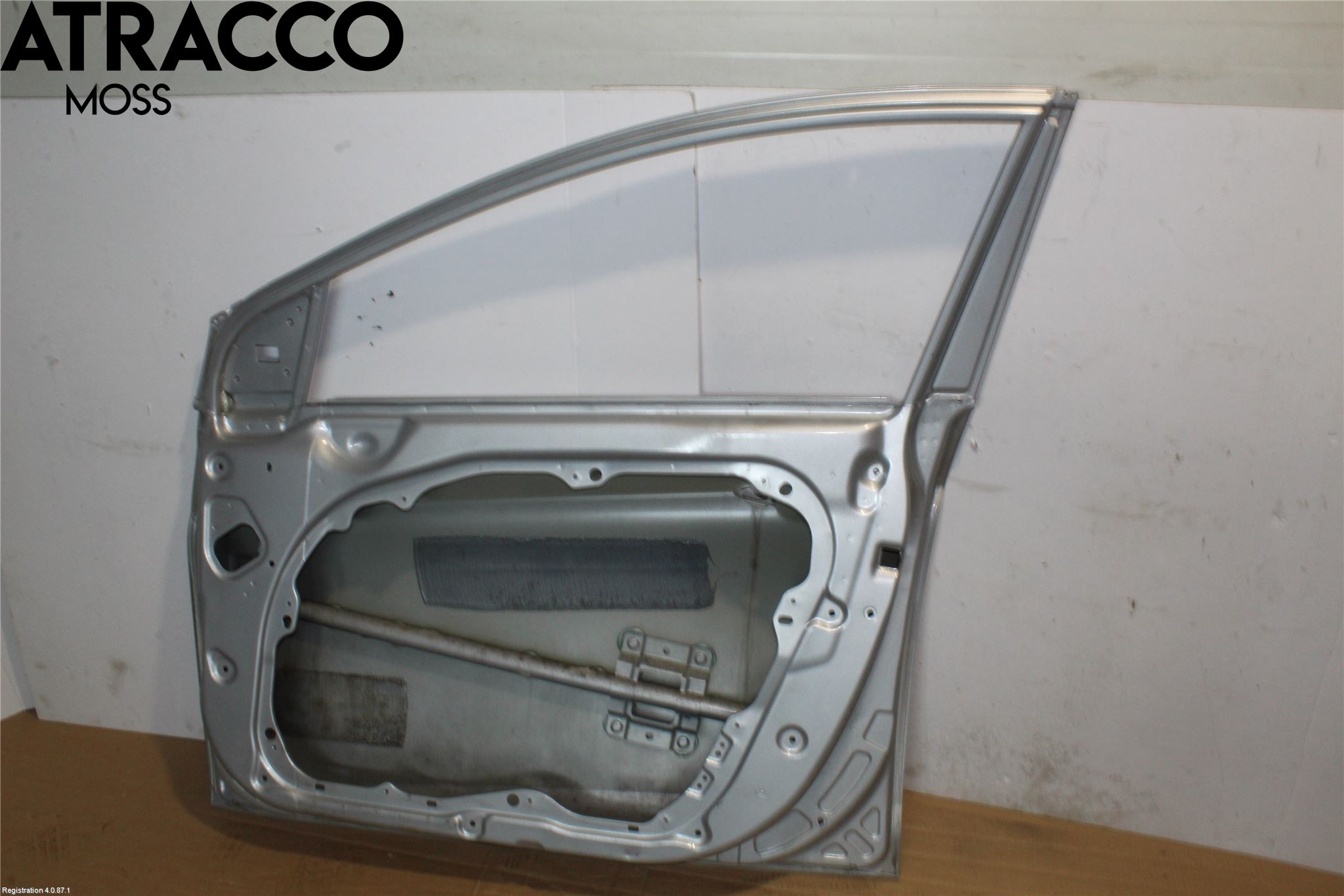 Hyundai i40 08-15 Dörr Fram Vänster