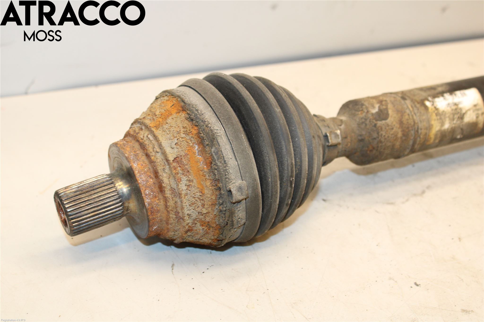 Volkswagen VW GOLF VI 09-13 Drivaxel Fram Höger