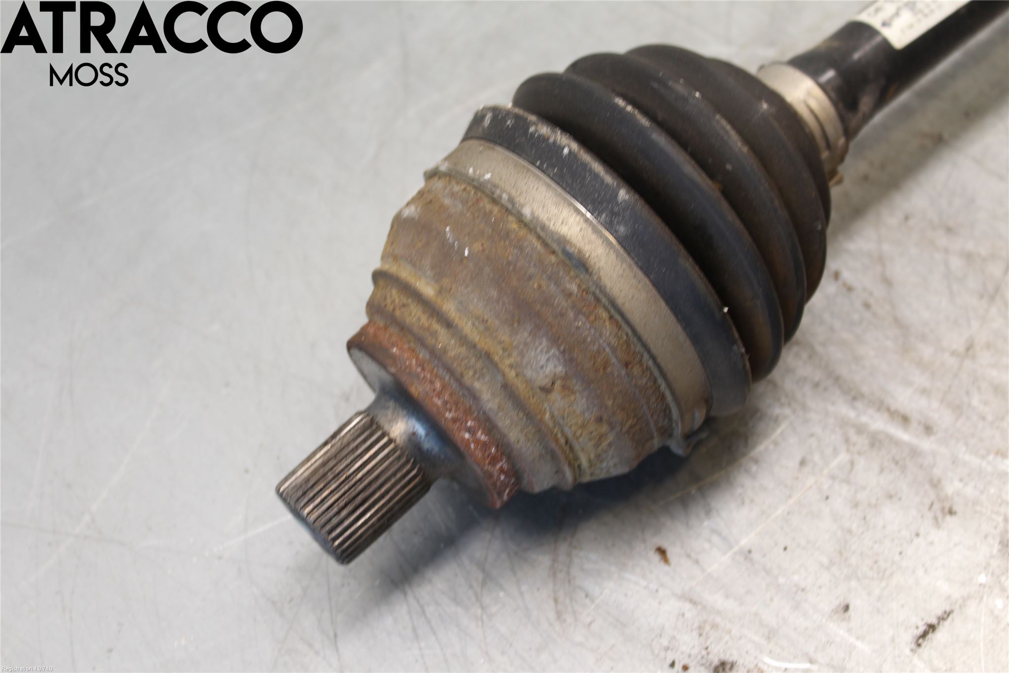 Volkswagen VW CADDY 16-20 Drivaxel Fram Vänster