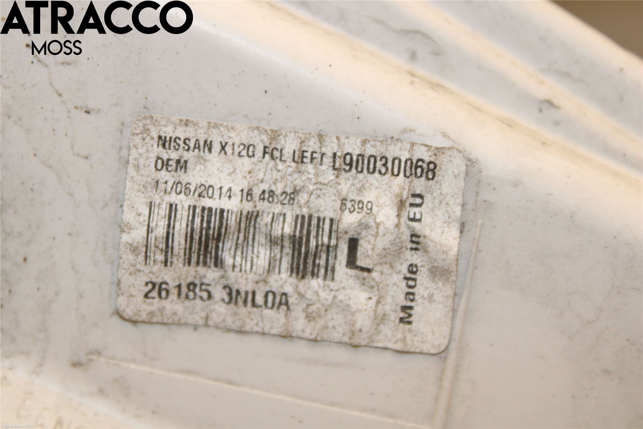 Nissan LEAF 11-17 Strålkastarhus Vä