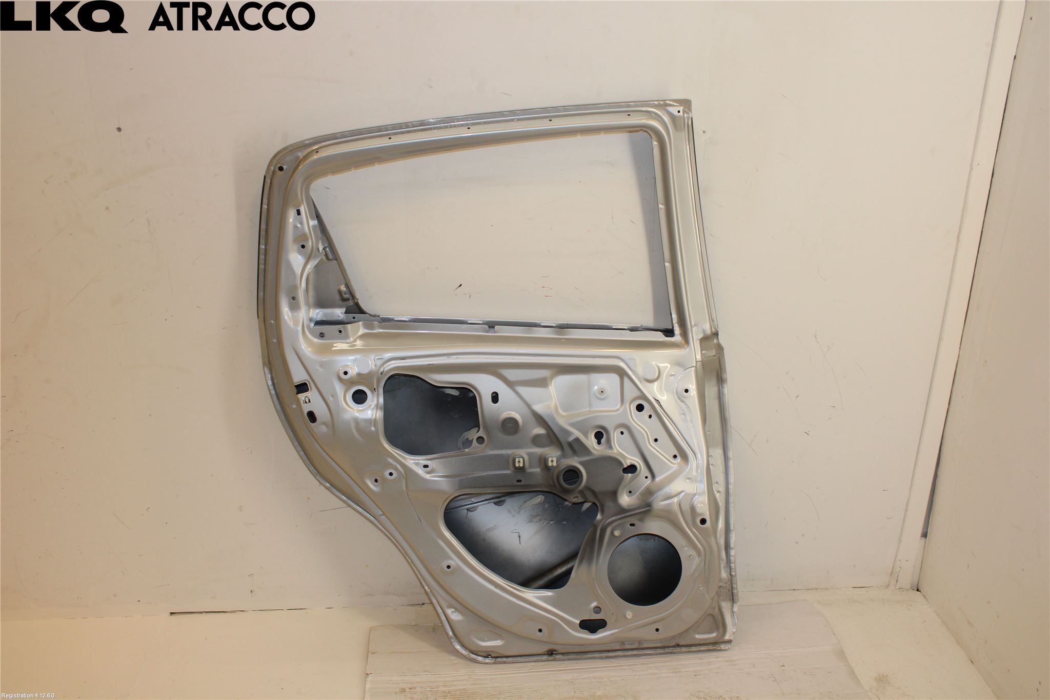 Toyota YARIS XP130 15-20 Dörr Bak Vänster