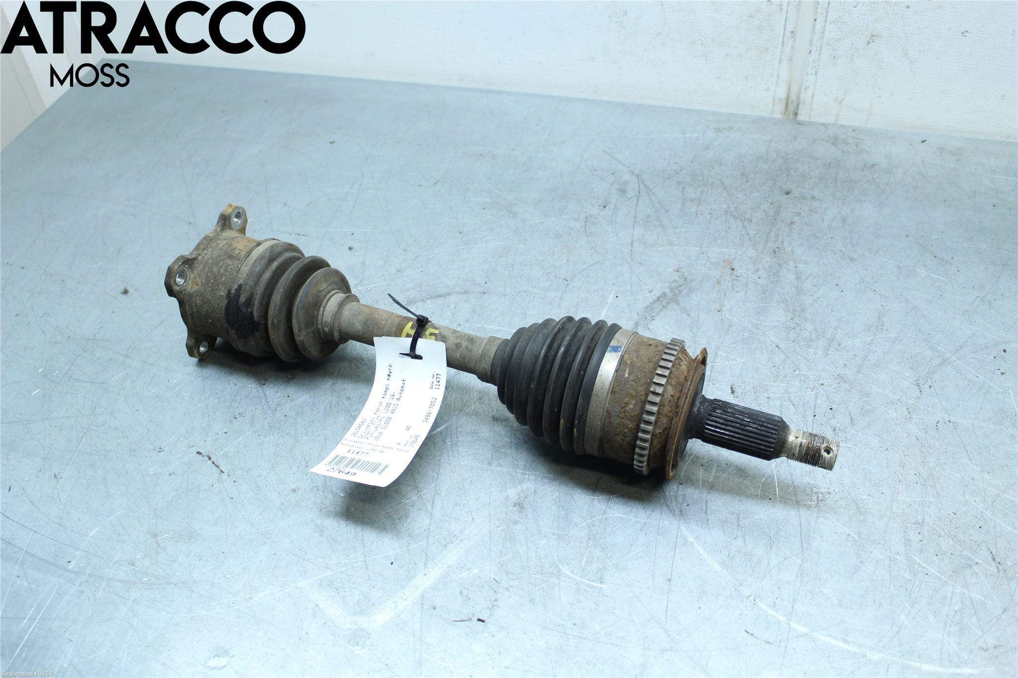 Mitsubishi L200 16-23 Drivaxel Fram Höger