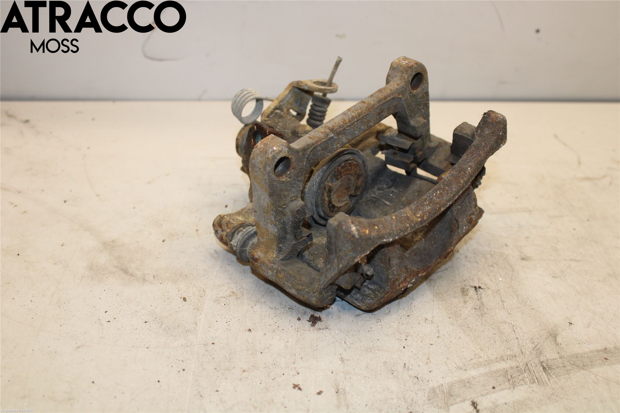 Volkswagen VW TRANSP/CARAVELLE (T5) 04-15 Bromsok Bak Höger