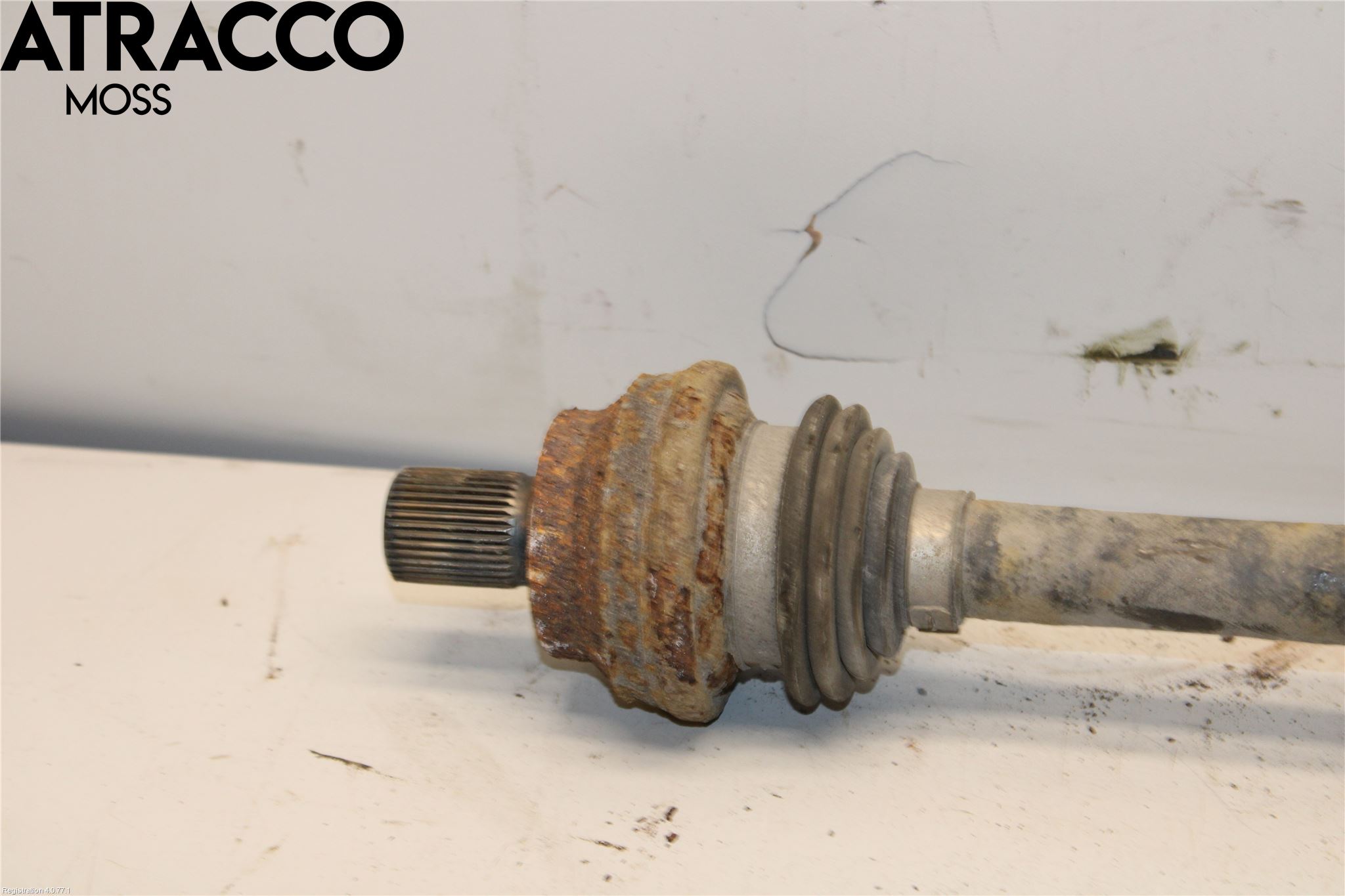 Volkswagen VW TIGUAN 07-16 Drivaxel Bak Höger