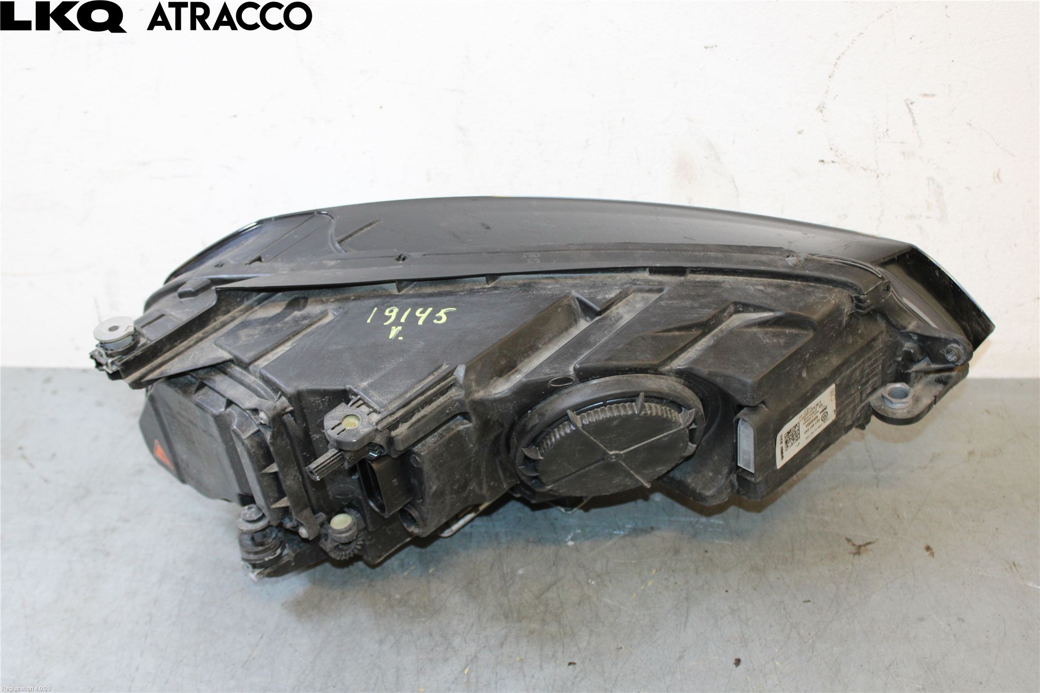 Volkswagen VW GOLF / E-GOLF VII 13-20 Strålkastare Vänster