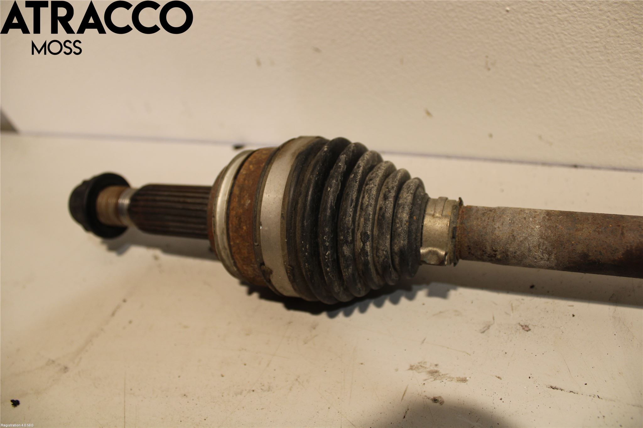 Toyota RAV4 13-18 Drivaxel Bak Höger