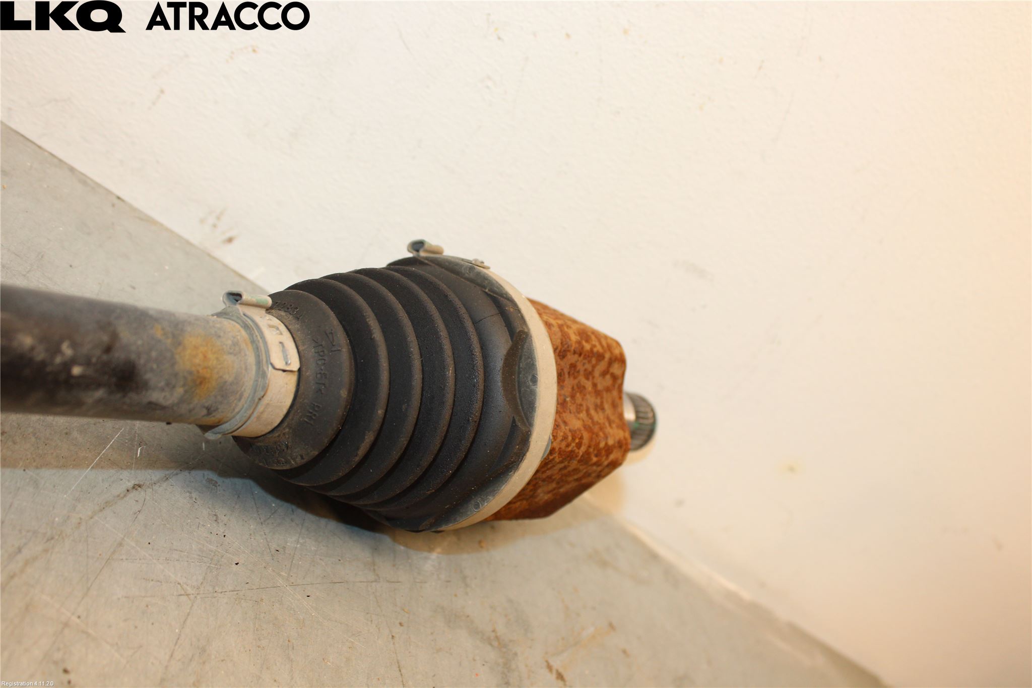 Volkswagen VW UP! / E-UP! Drivaxel Fram Höger