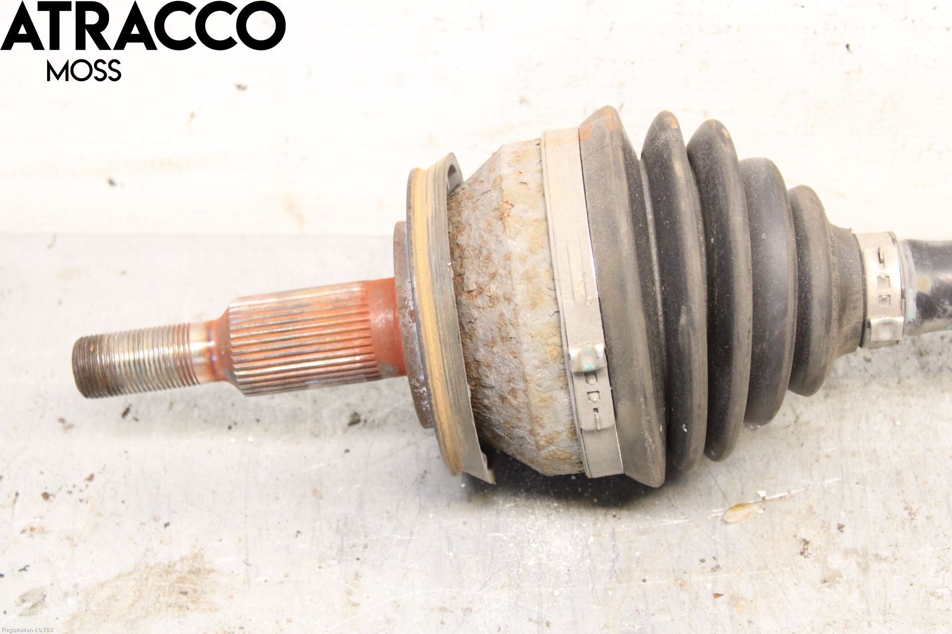 Volkswagen VW TRANSP/CARAVELLE (T5) 04-15 Drivaxel Fram Vänster