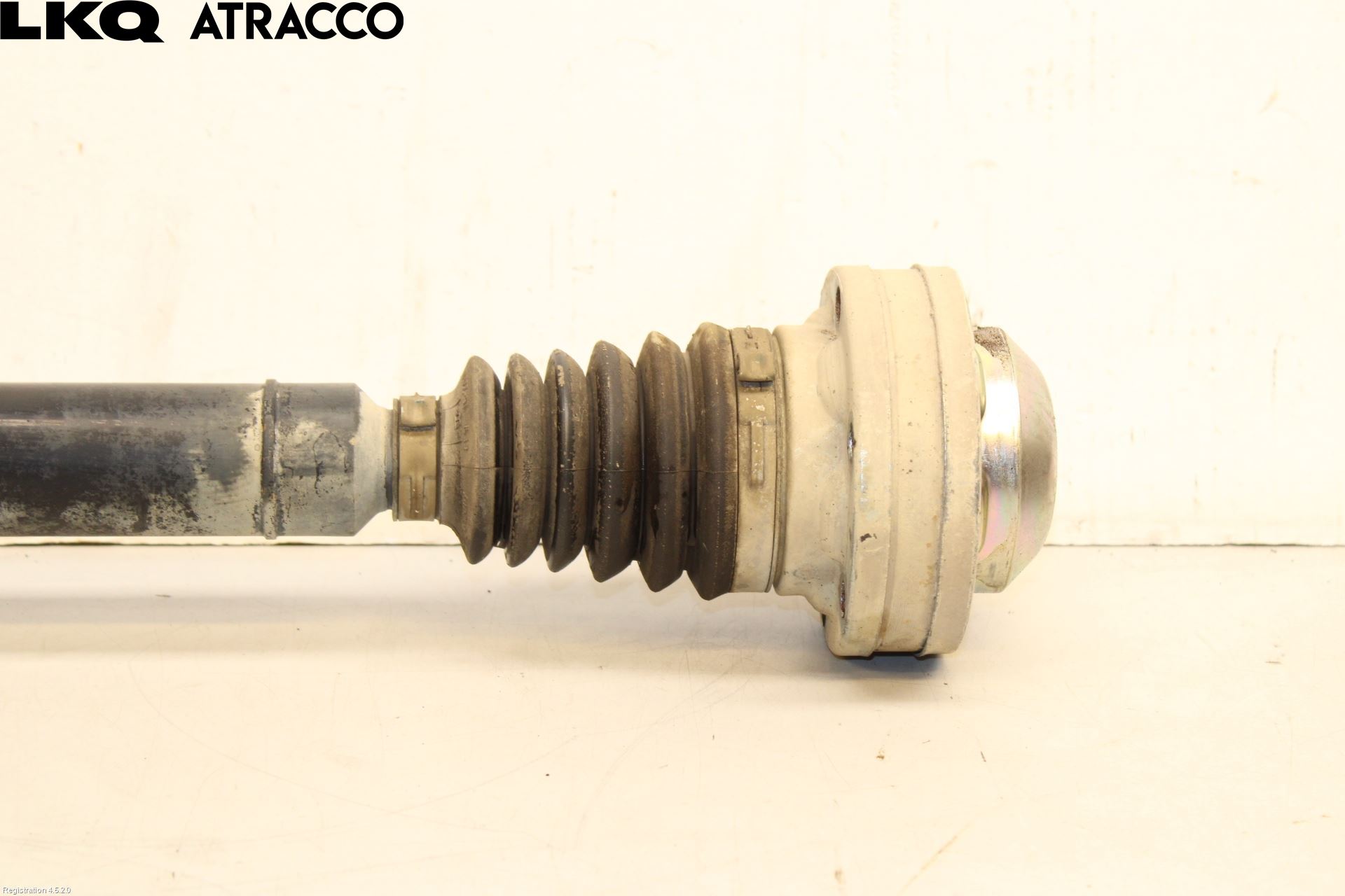 Volkswagen VW CADDY 11-15 Drivaxel Fram Höger