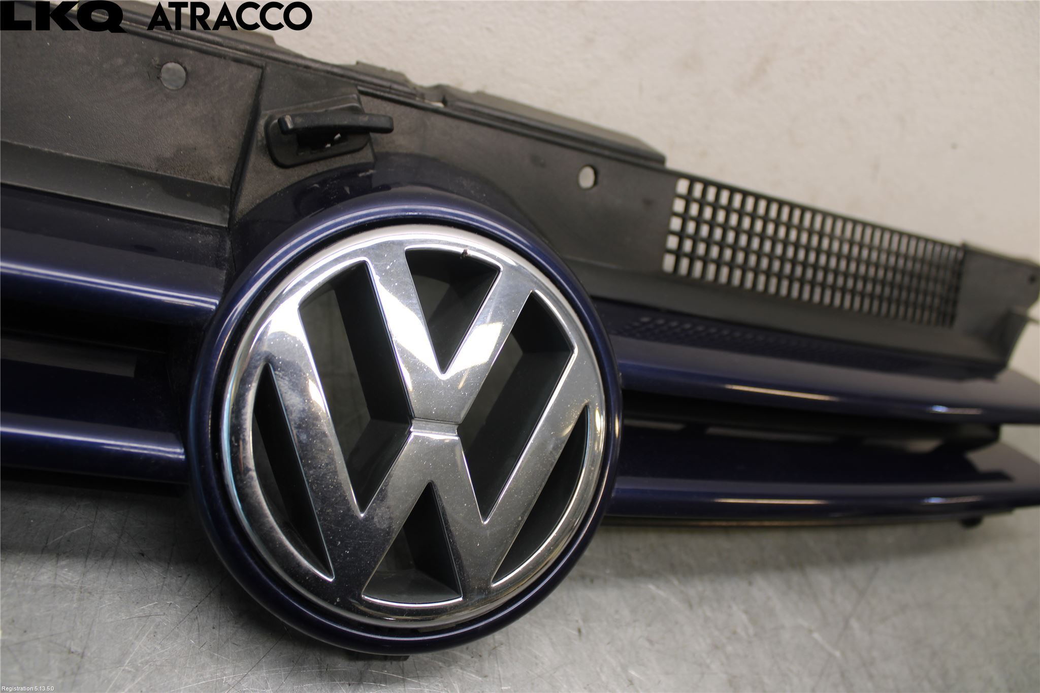 Volkswagen VW GOLF IV 98-06 Grill Komp