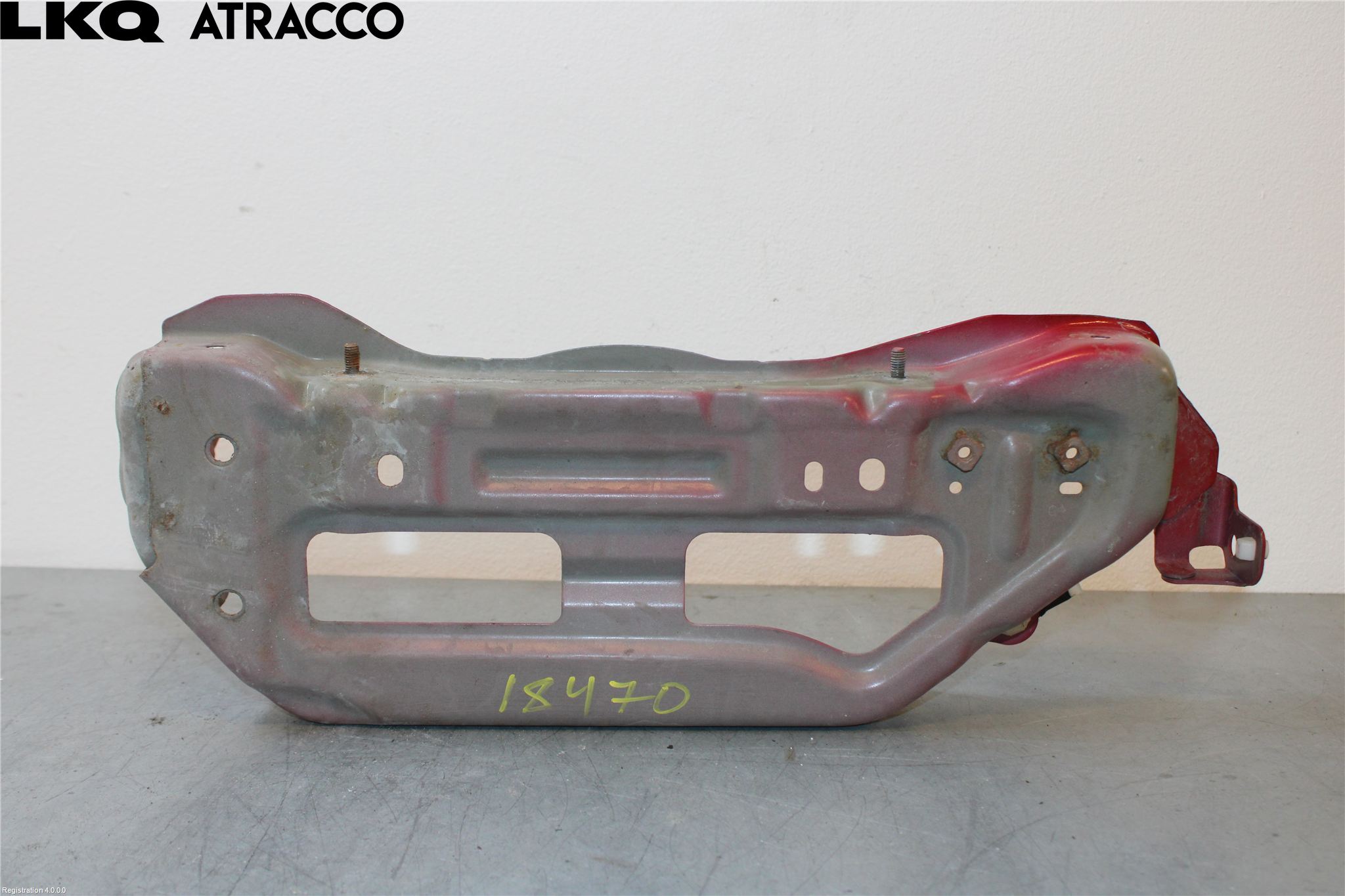 Toyota YARIS XP130 15-20 Frontplåt