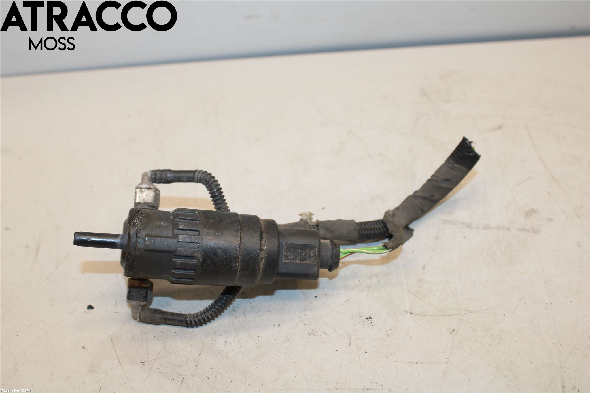 Volkswagen VW TOURAN 03-10 Spolarpump Baklucka