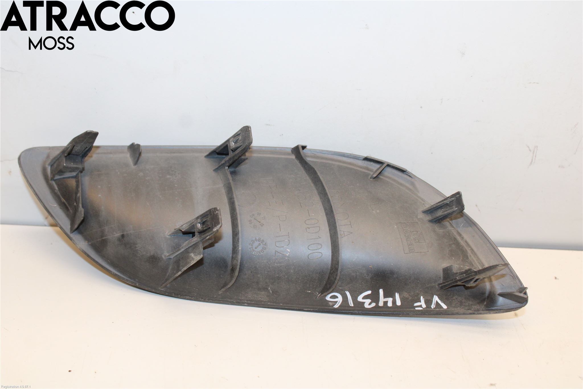 Toyota YARIS XP90 06-11 Dimljussarg Fram