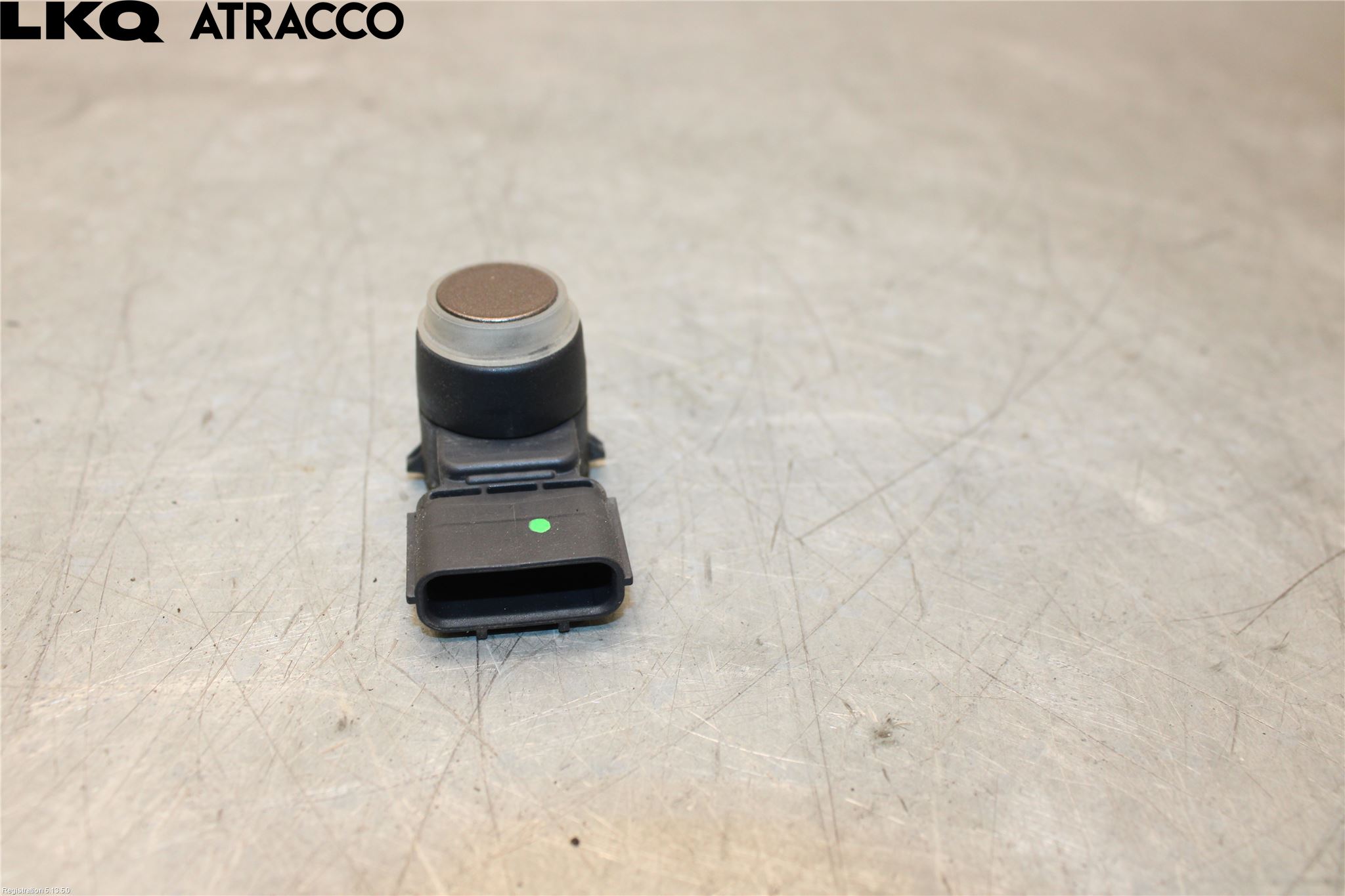 Honda CR-V 13-18 Parkeringshjälp Frontsensor