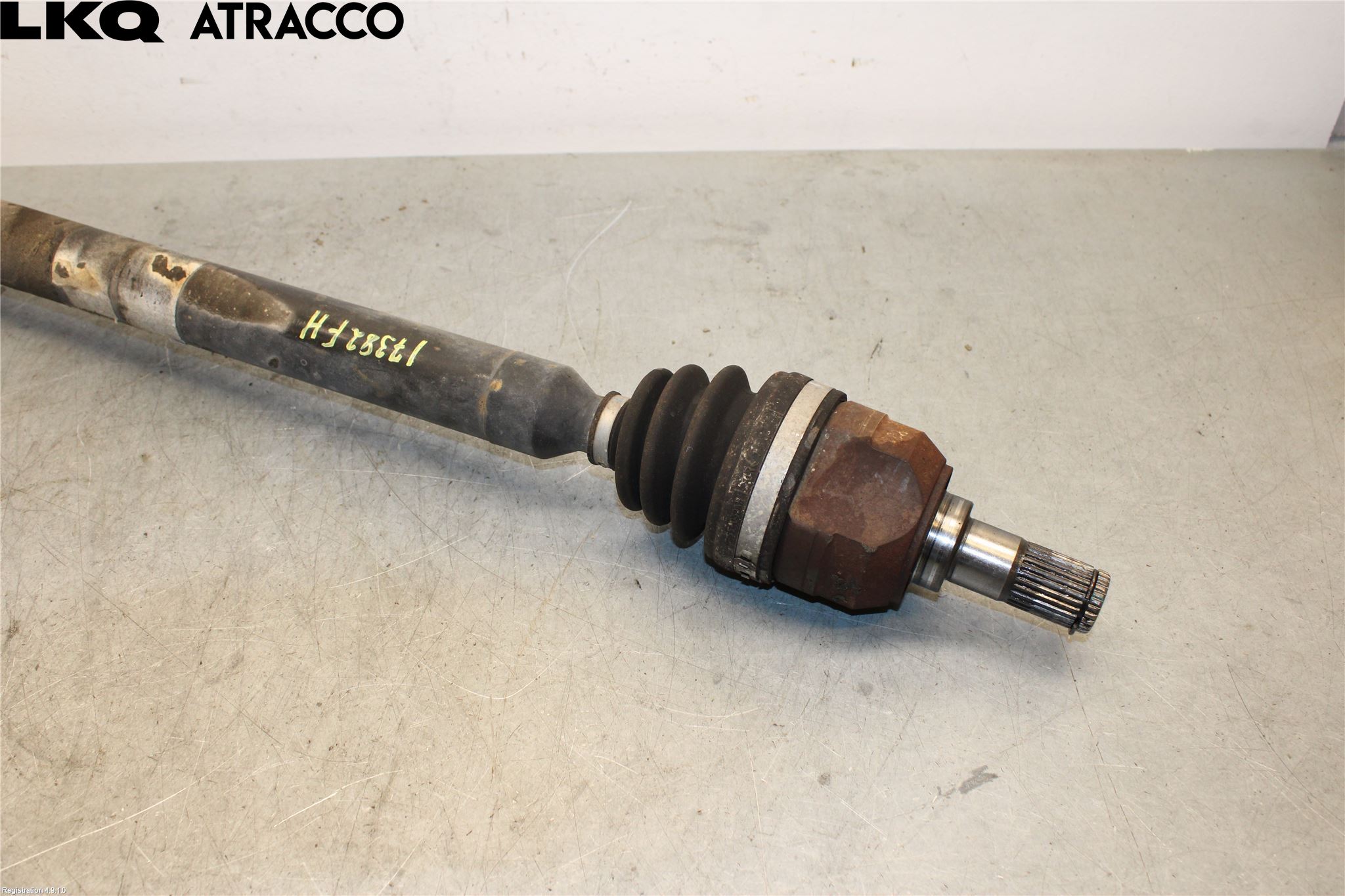 Hyundai i30 GD 13-17 Drivaxel Fram Vänster