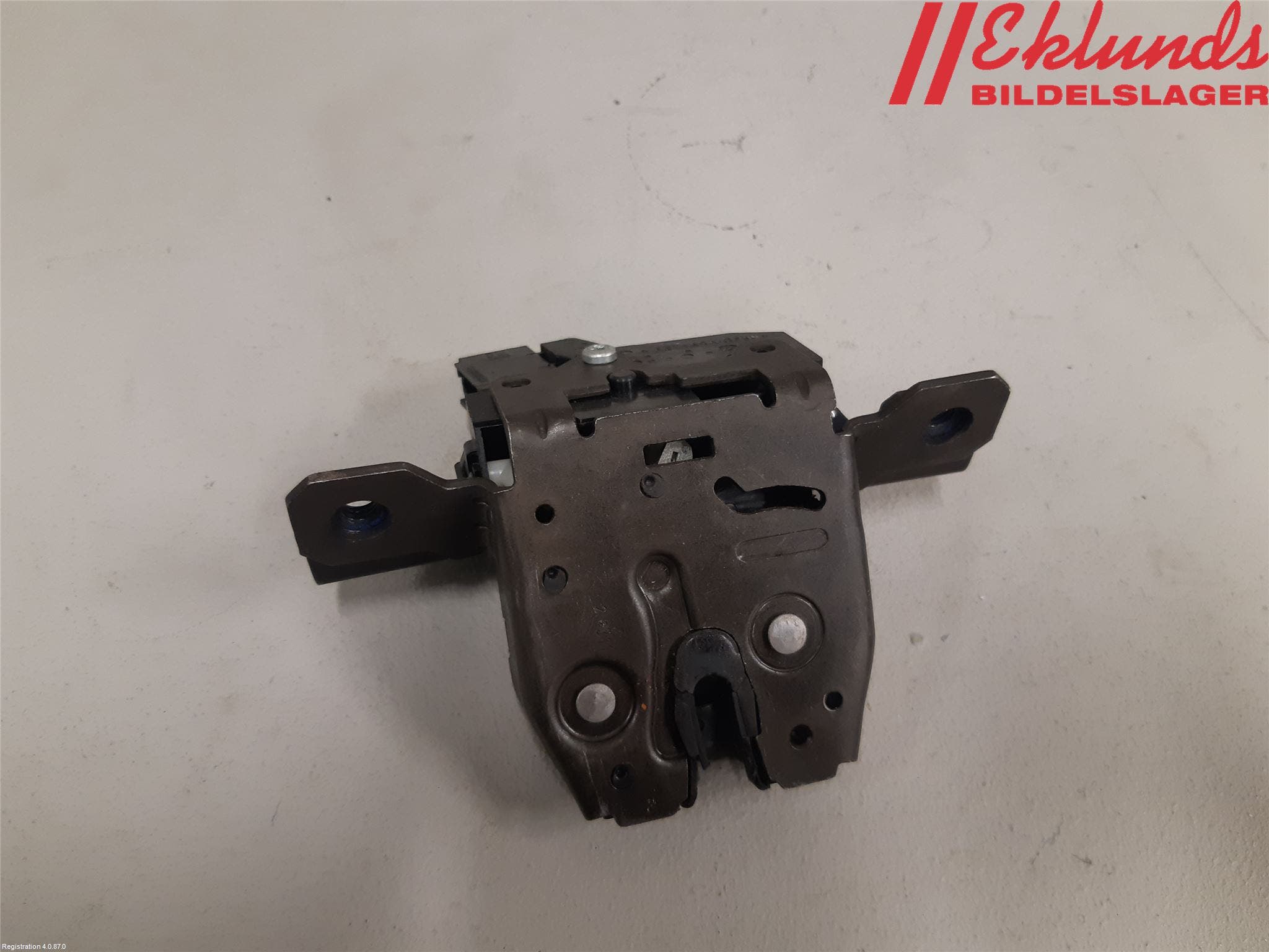 Opel ASTRA J 10-15 Låskista Baklucka