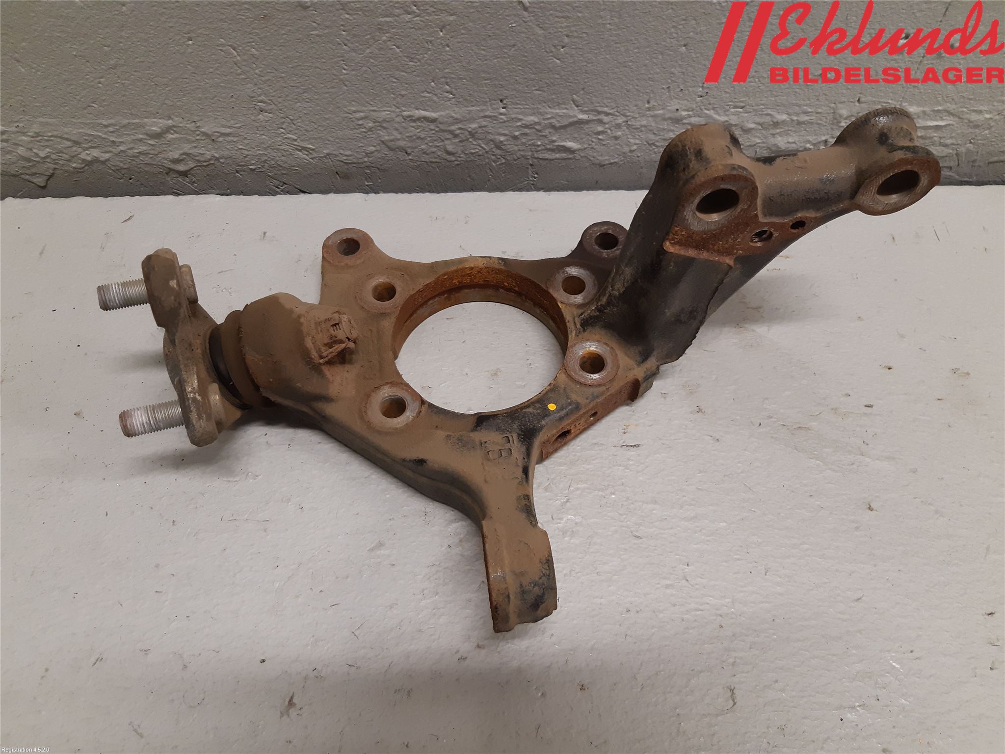 Toyota AURIS 13-19 Styrspindel Lagerhus Hö