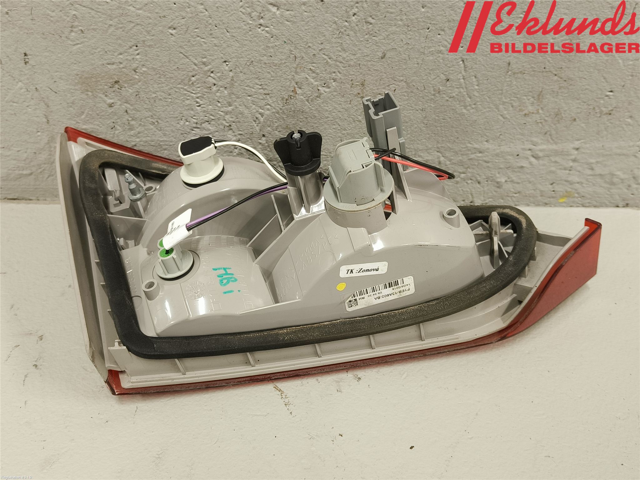 Ford FOCUS 15-18 Bakljus Lucka Hö