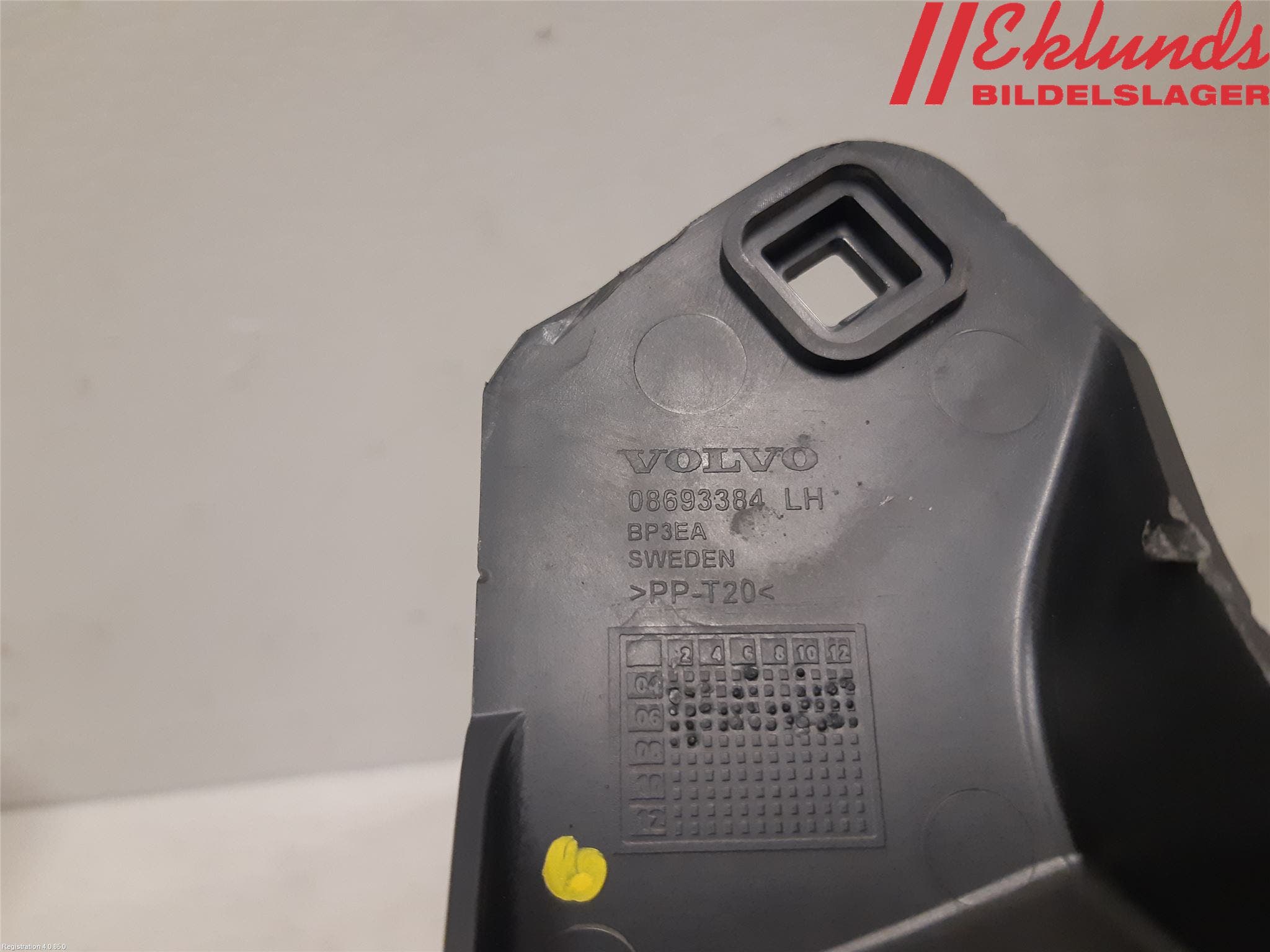 Volvo V70 05-08 Stötfångarfäste Bak Vä