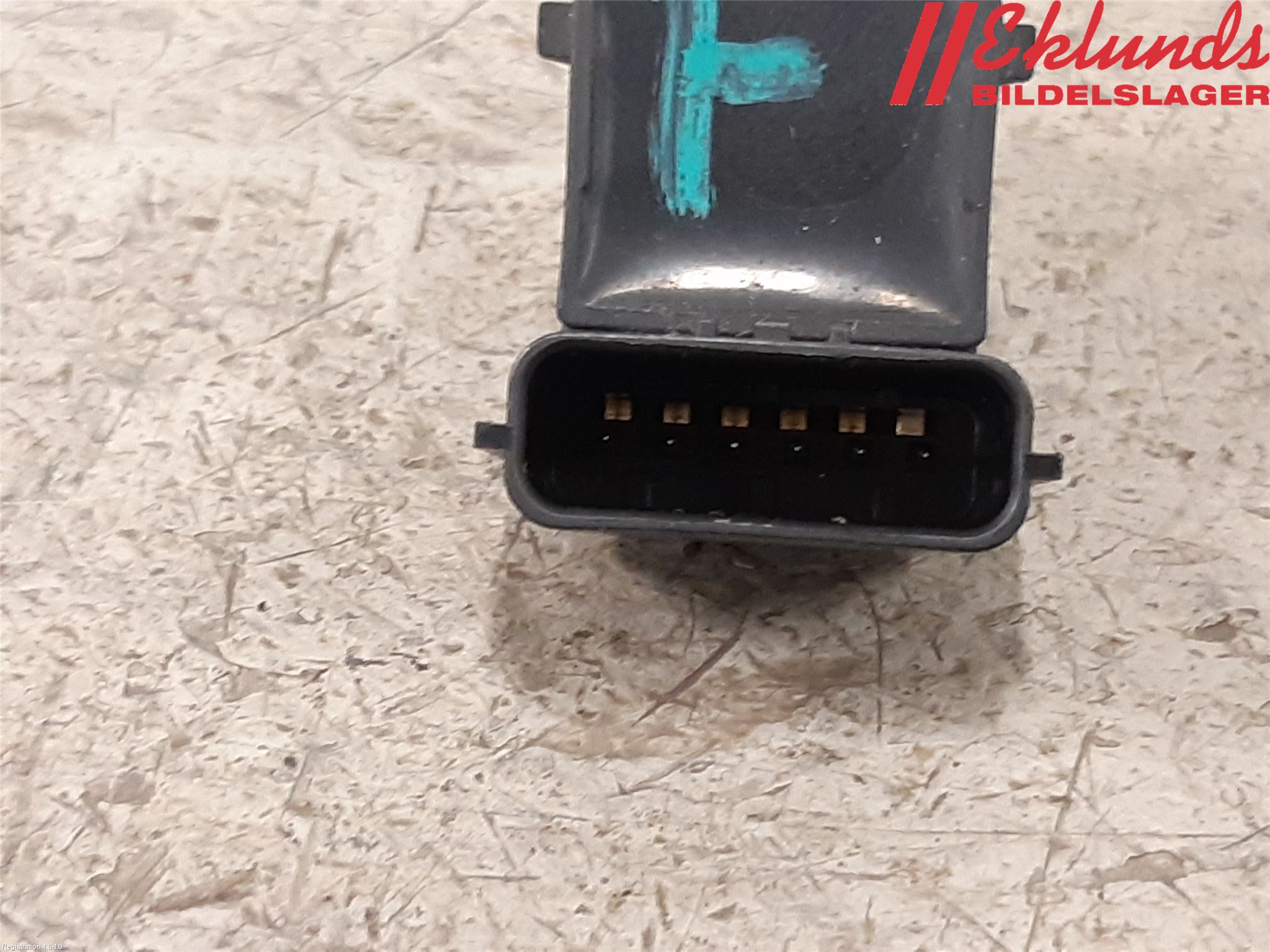 Kia OPTIMA 16-20 Parkeringshjälp Frontsensor