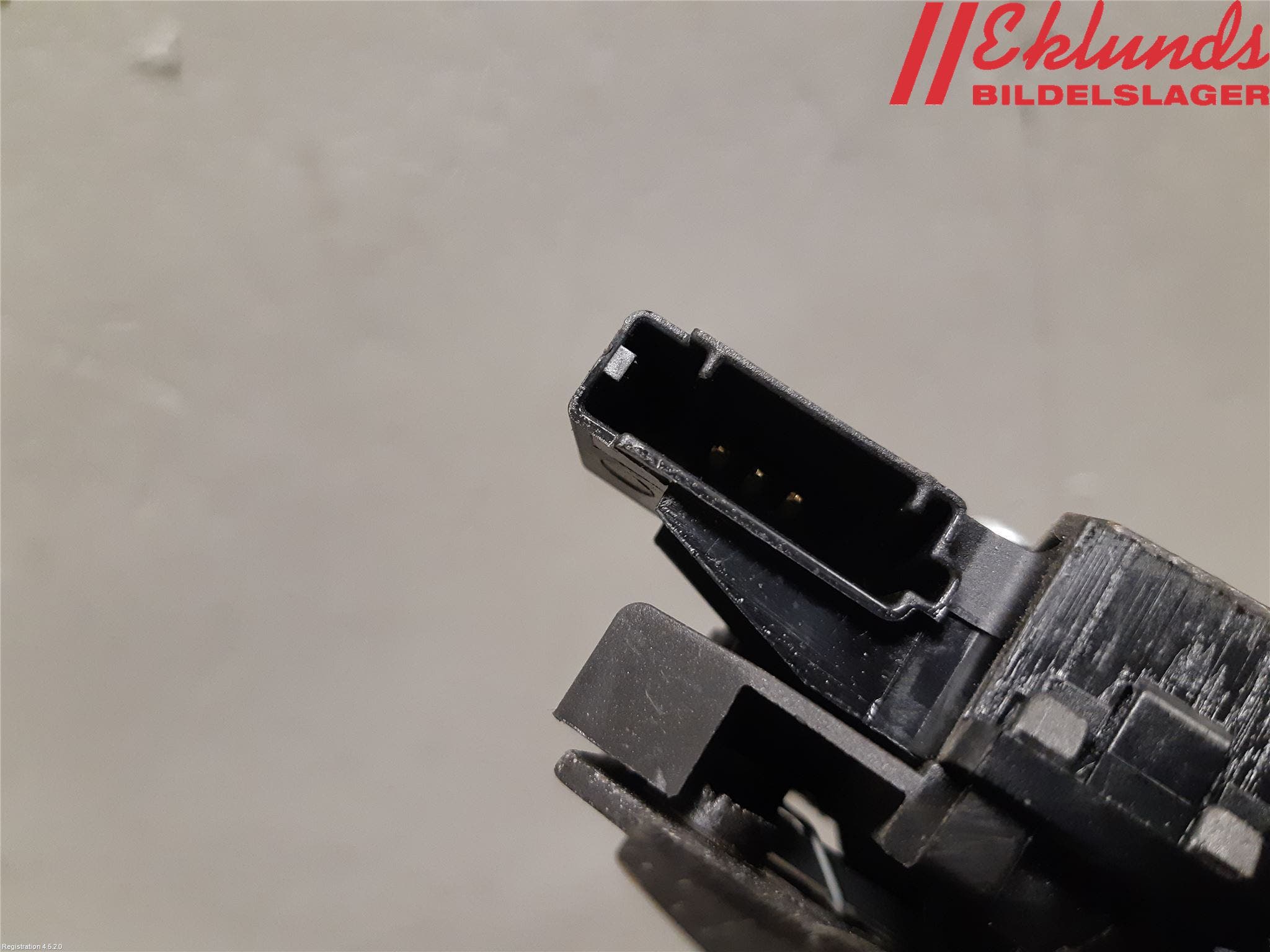 Opel ASTRA J 10-15 Låskista Baklucka