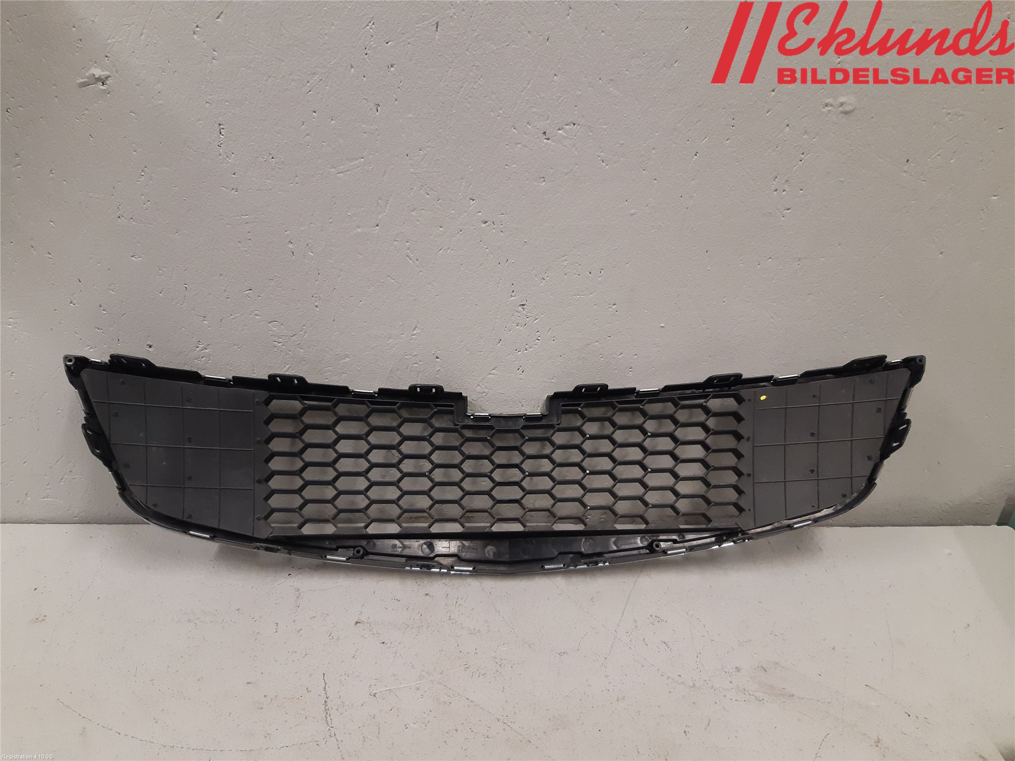 GM CHEVROLET CRUZE Grill Komp