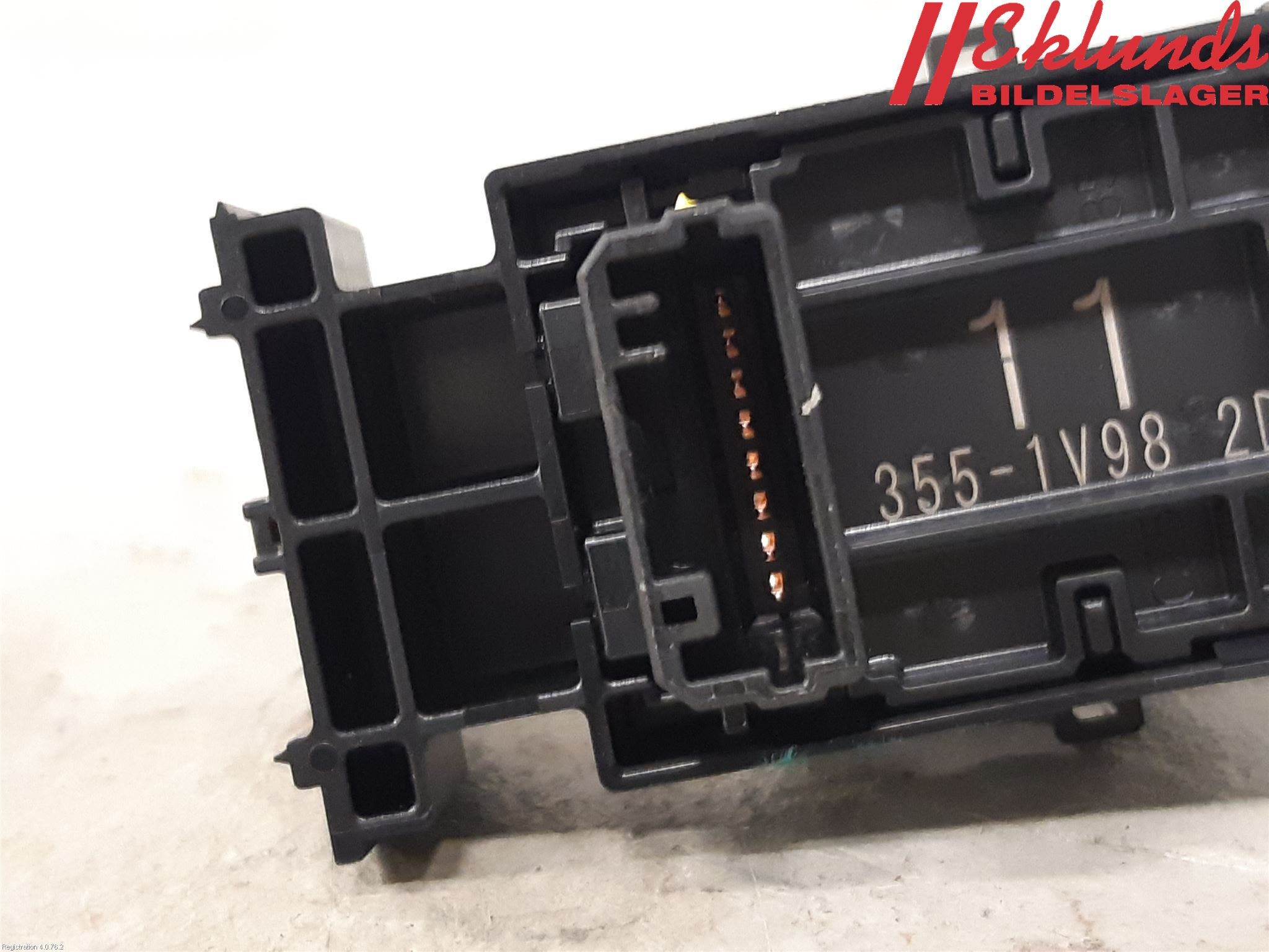 Toyota C-HR 16-23 Strömställare Elhiss