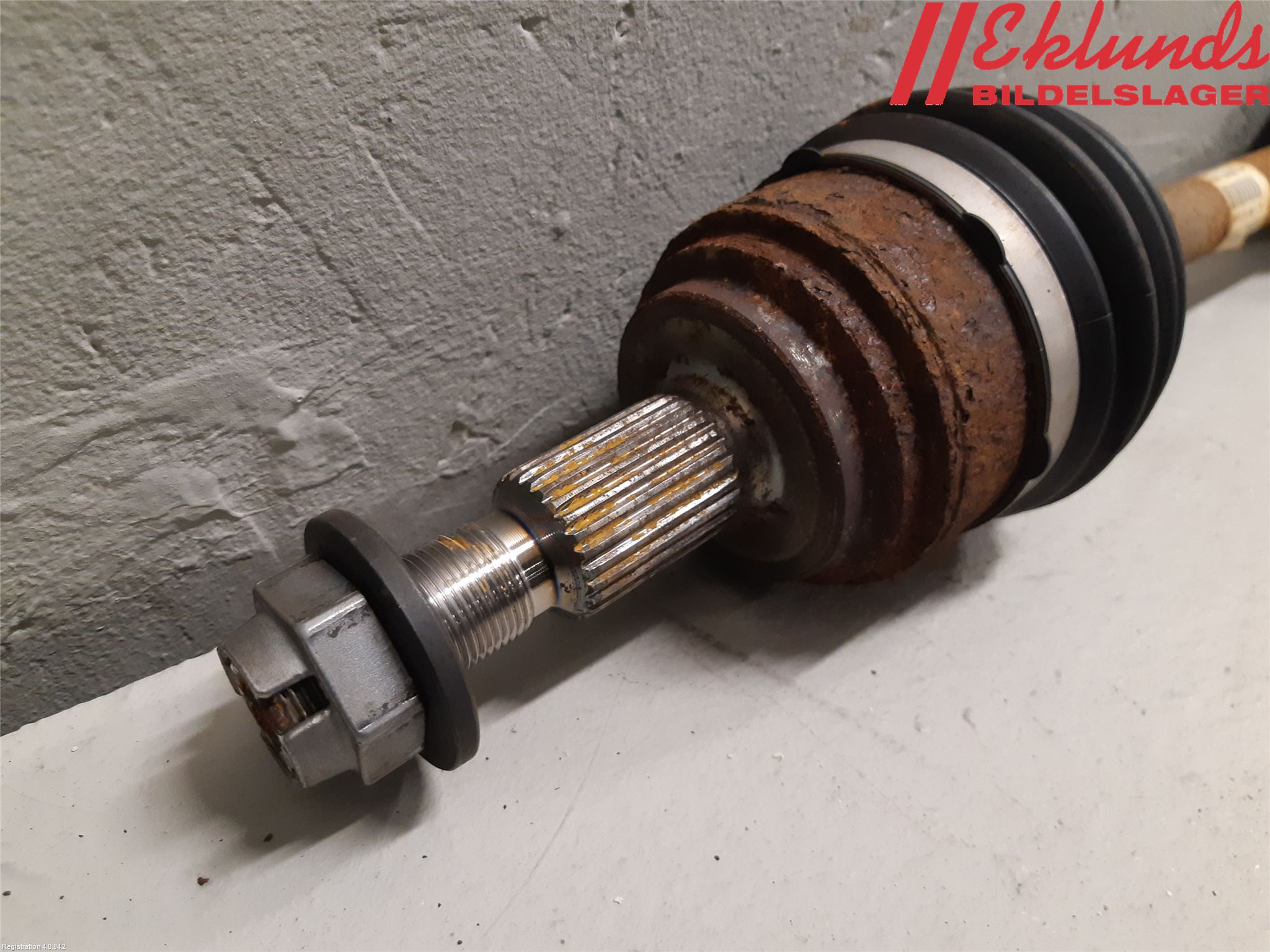 Ford FOCUS 15-18 Drivaxel Fram Höger