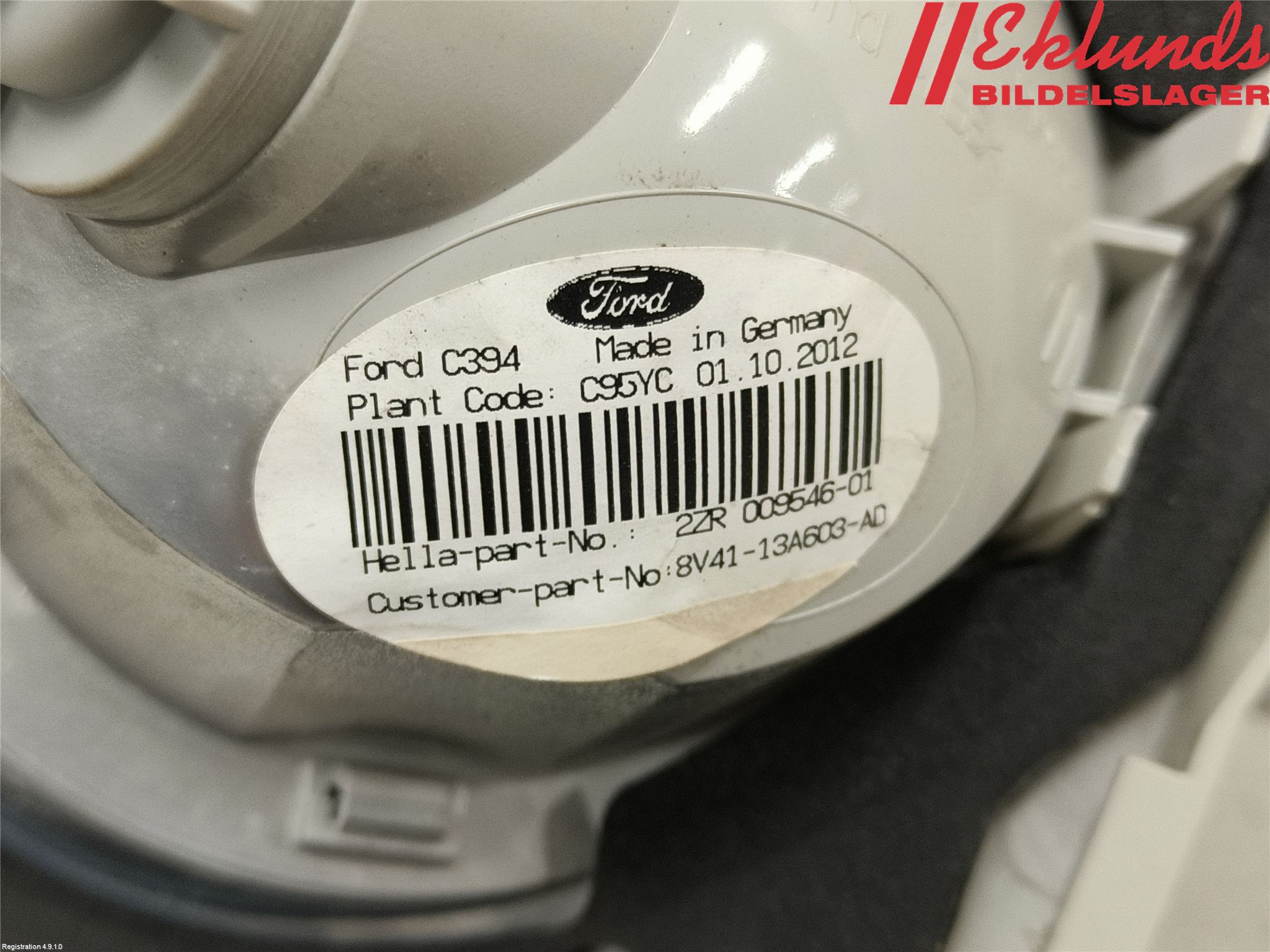 Ford KUGA 08-12 Bakljus Lucka Vä