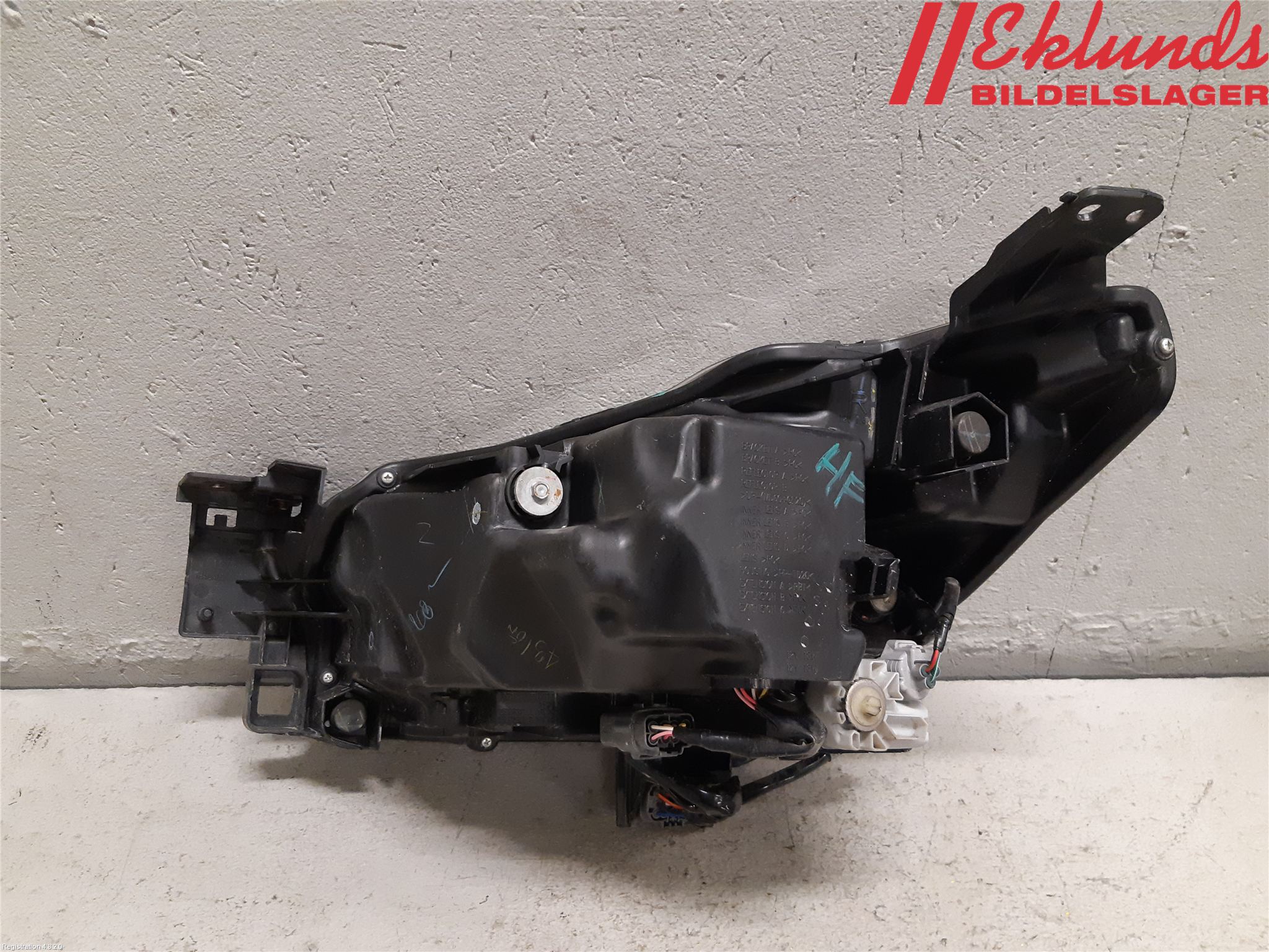 Mazda 2 (DJ) 15-22 Strålkastare Höger