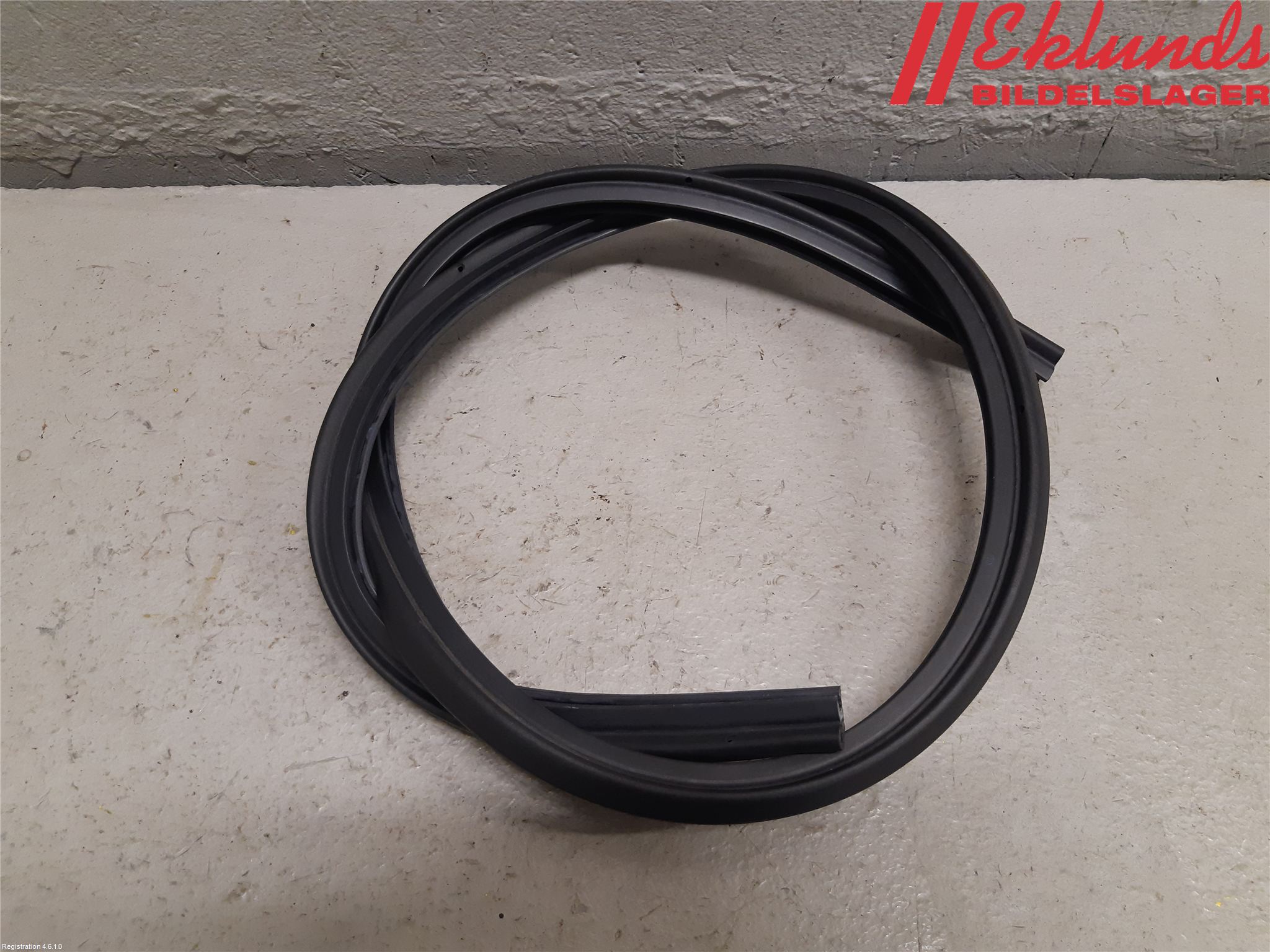 Volvo XC90/RECHARGE 16- List Fram-Huv-Front