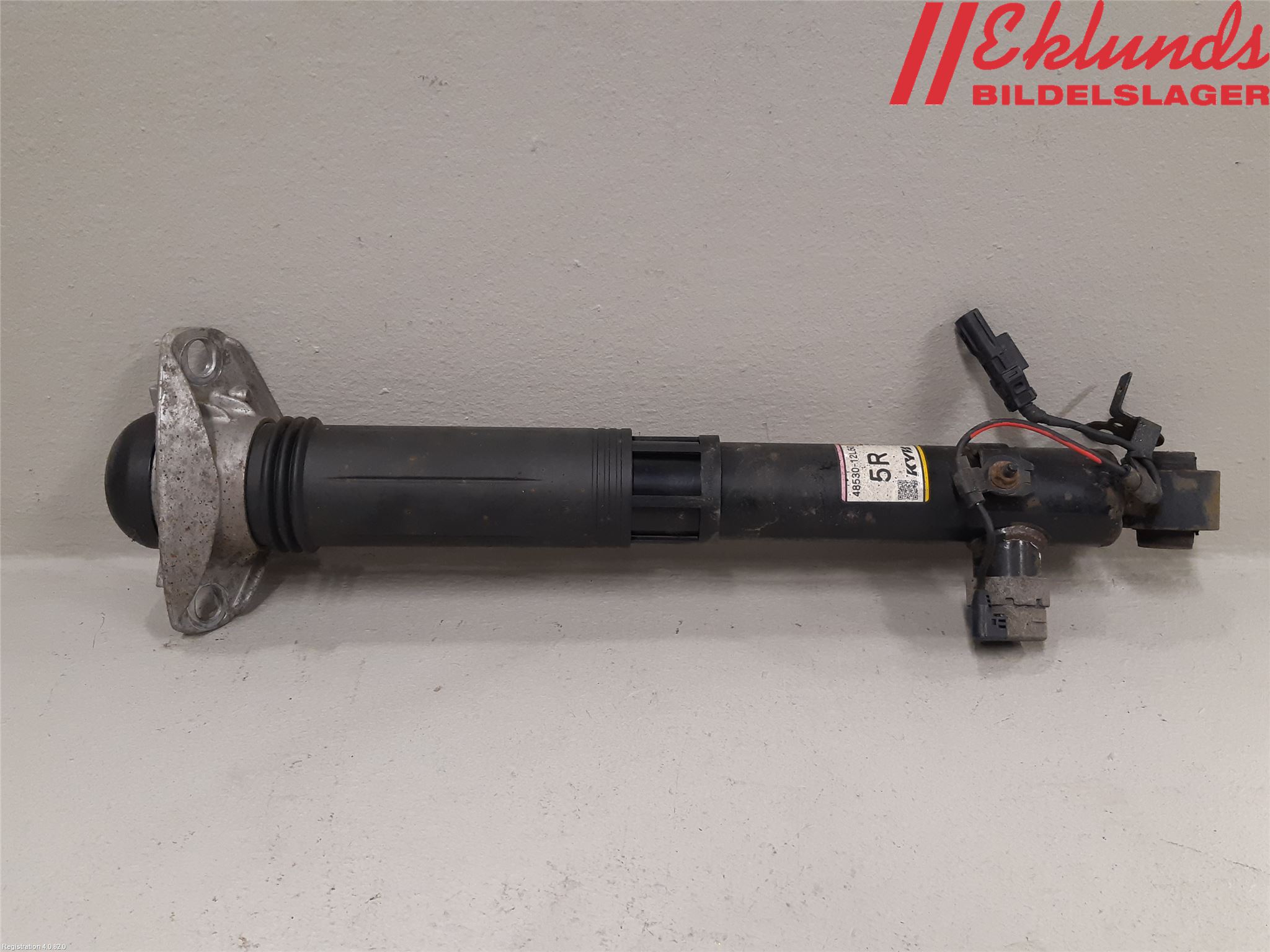 Toyota COROLLA 19- Stötdämpare Bak