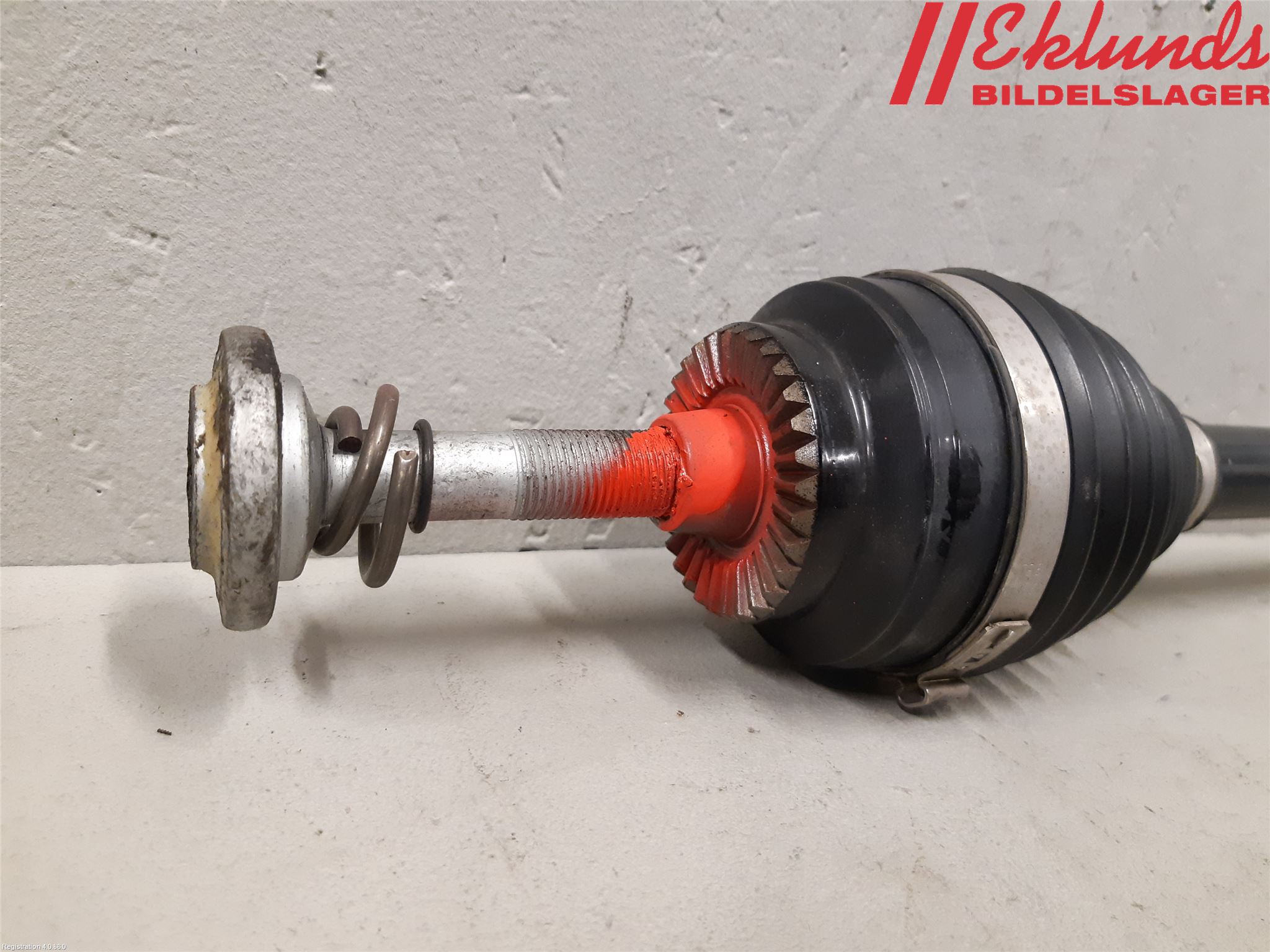 BMW X1 F48 15-22 Drivaxel Bak Vänster