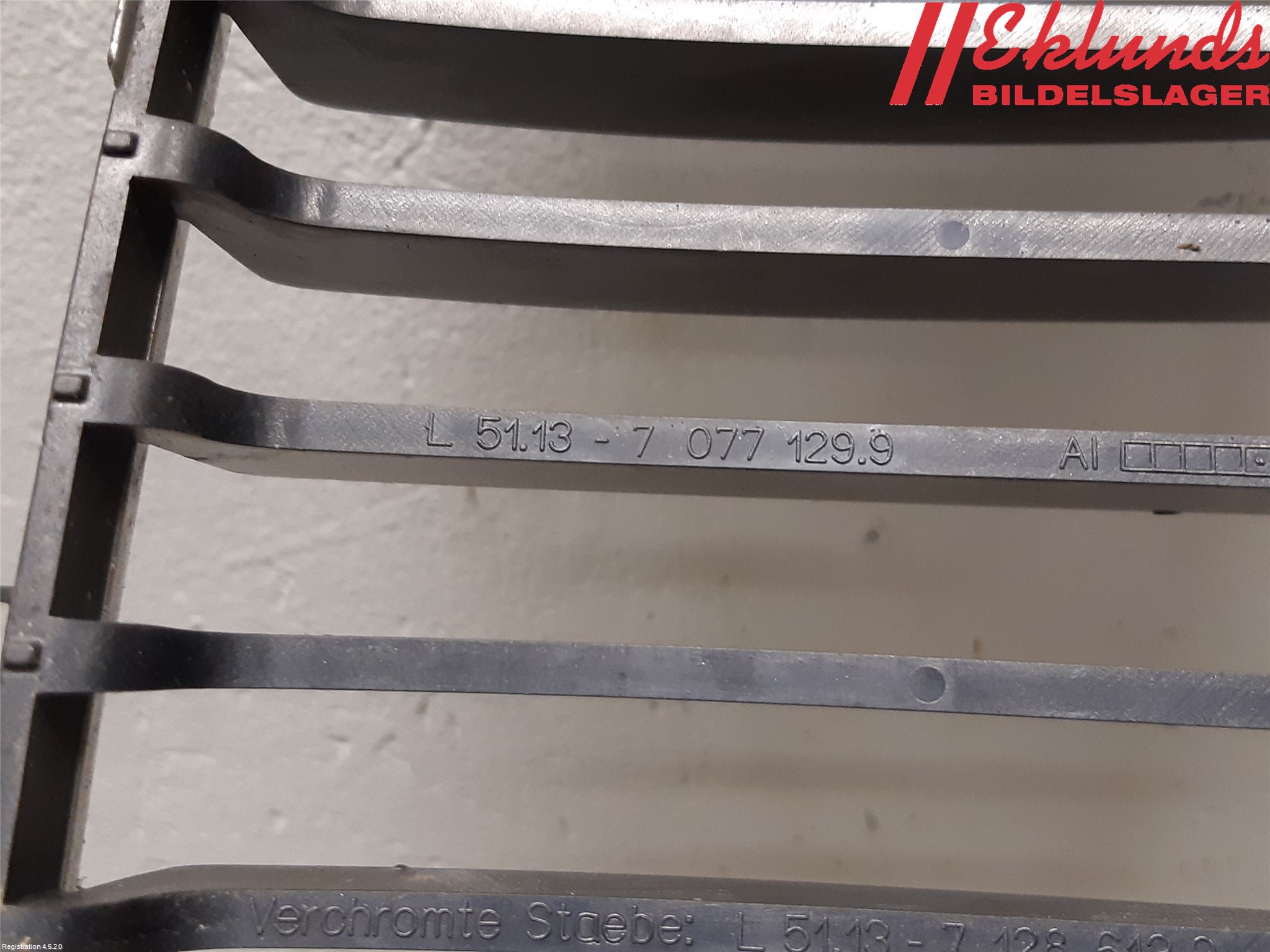 BMW 1 E87/81 5D/3D 03-11 Grilldel Vänster