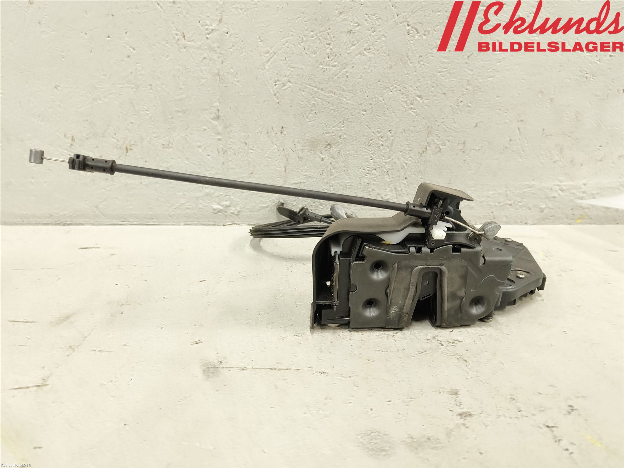 Ford KUGA 08-12 Låskista-Dörrlås