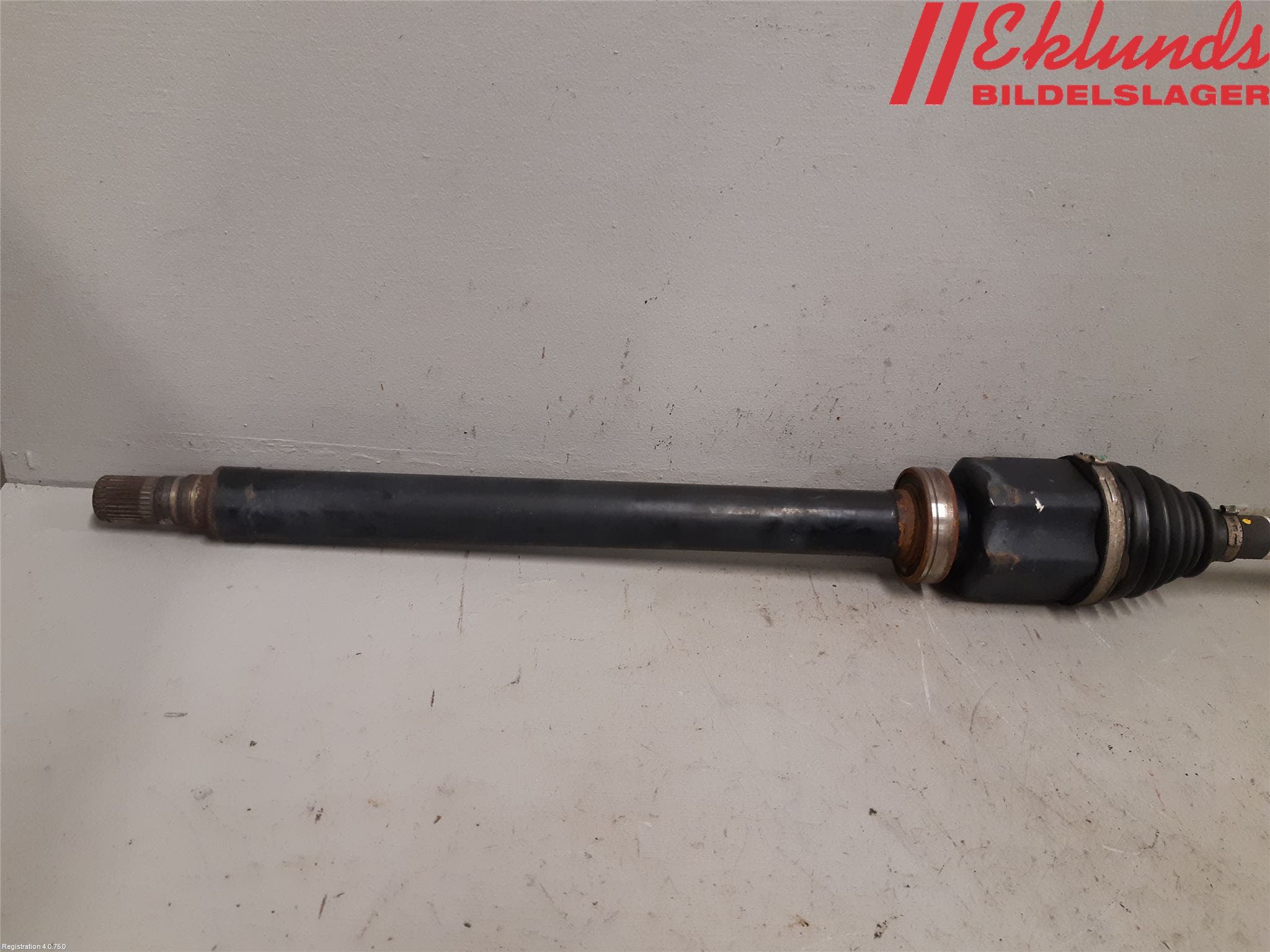 Volvo V70 08-13 Drivaxel Fram Höger