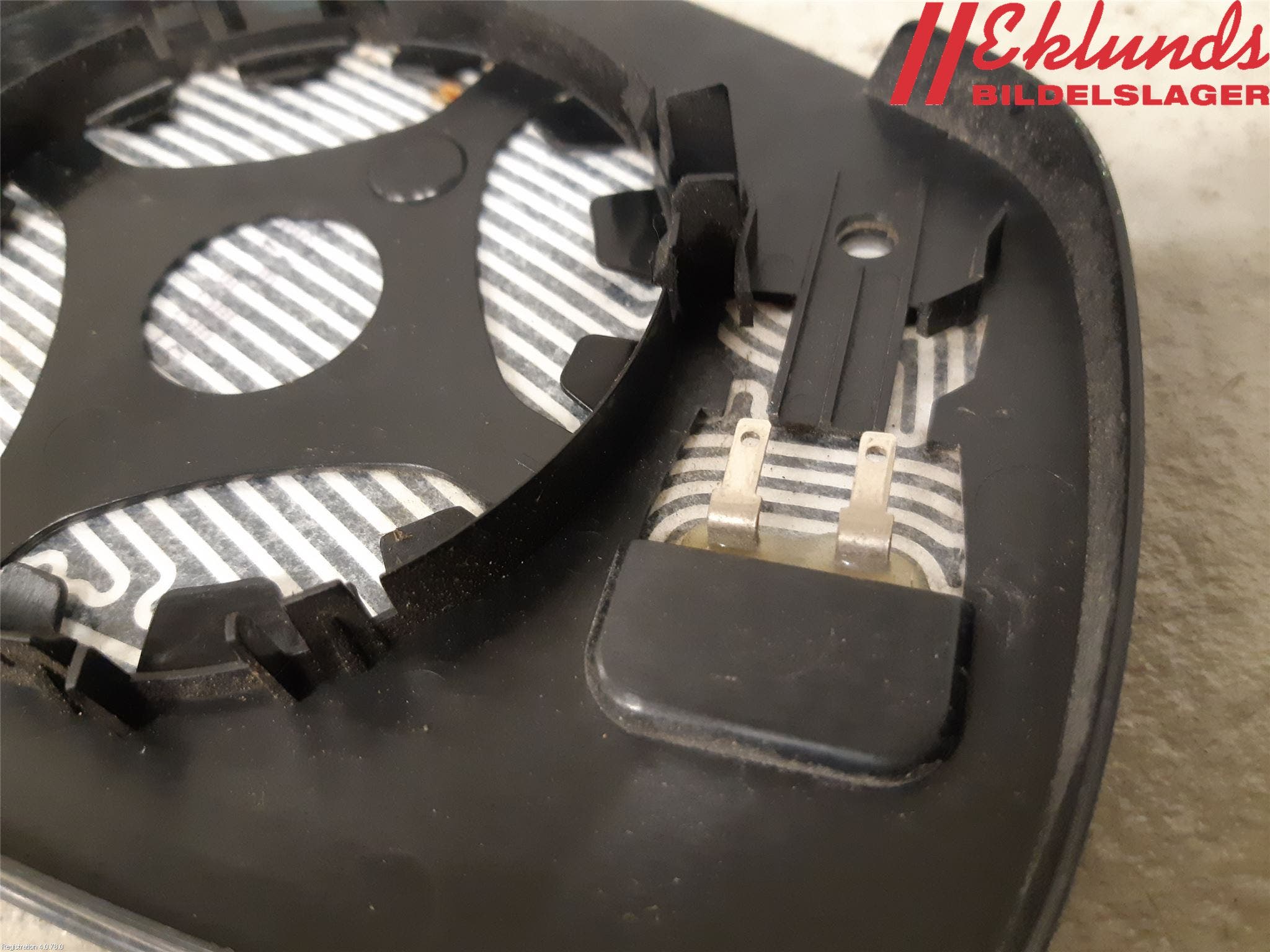 Peugeot 208 12-15 Spegelglas Hö