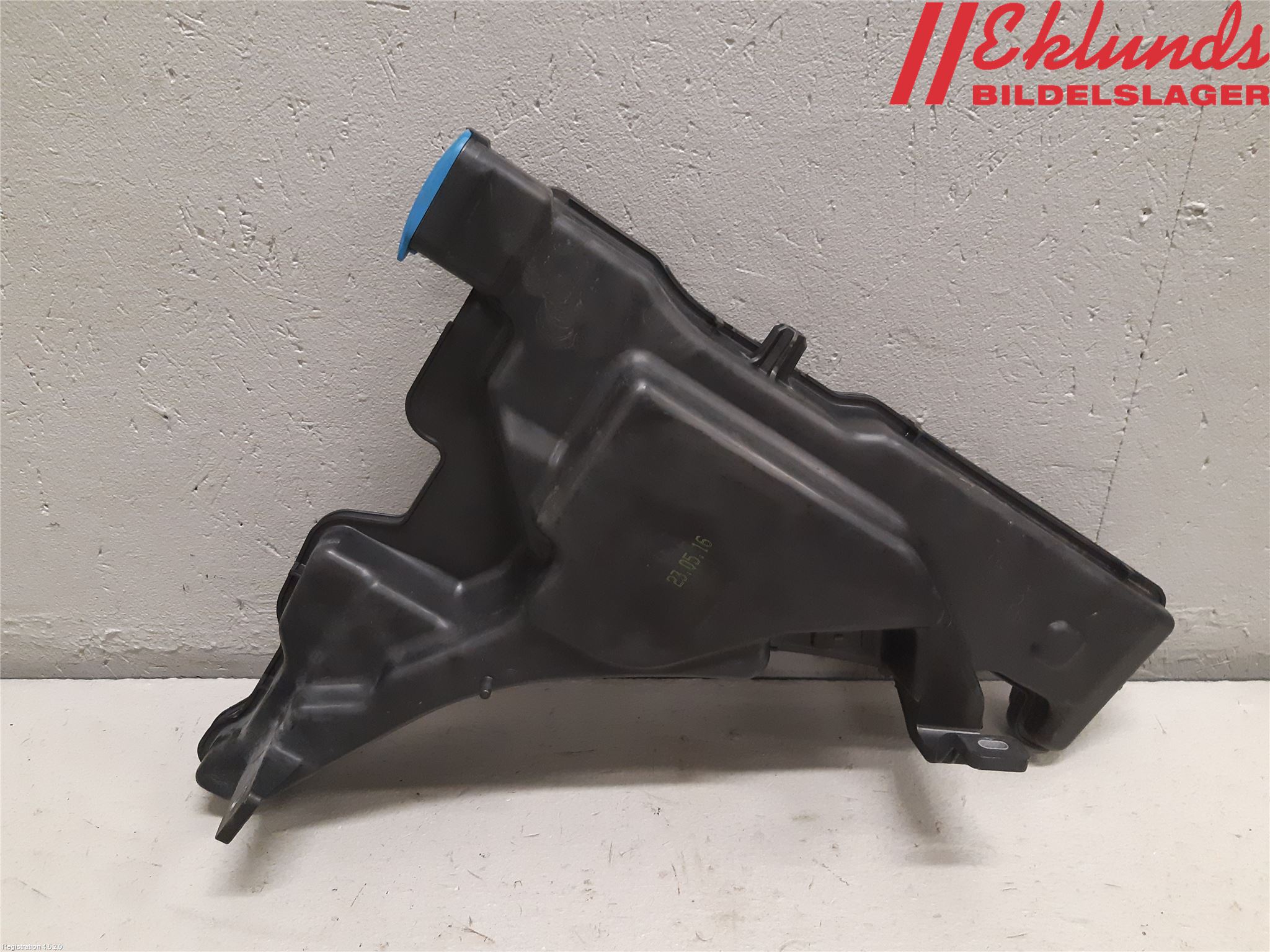 Audi A4/S4 B9 16-19 Spolartank Vindruta-Strål