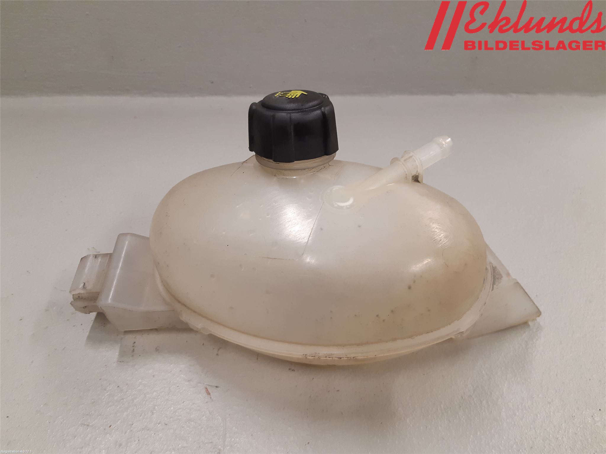 Nissan NV400 12-24 Expansionstank