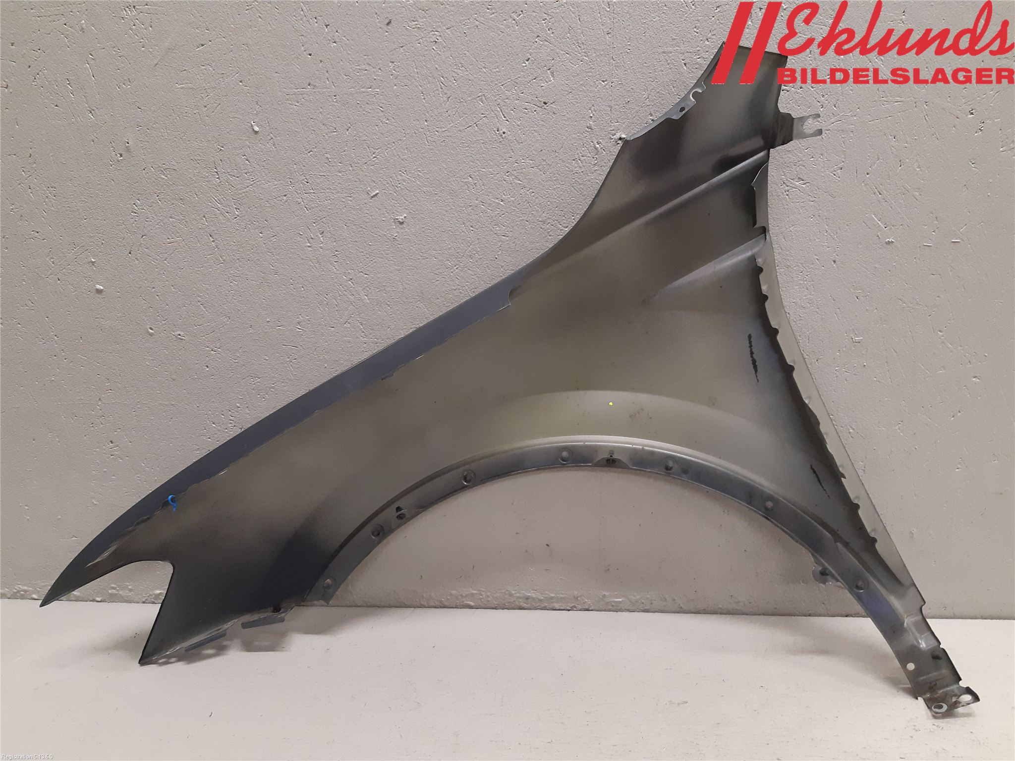 Volkswagen VW TIGUAN 16-24 Skärm Fram Höger