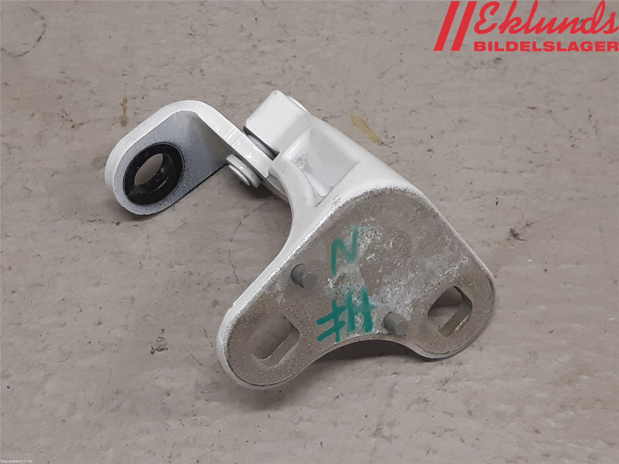 Tesla MODEL Y 21- Dörrgångjärn