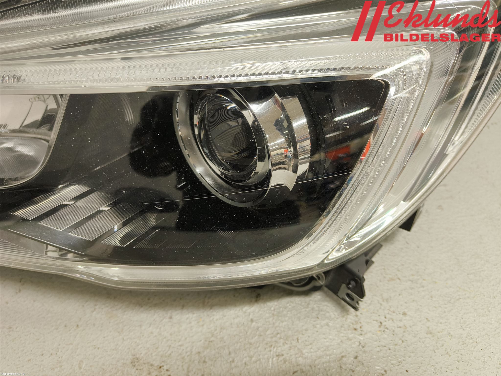 Subaru OUTBACK 15-20 Strålkastare Vänster