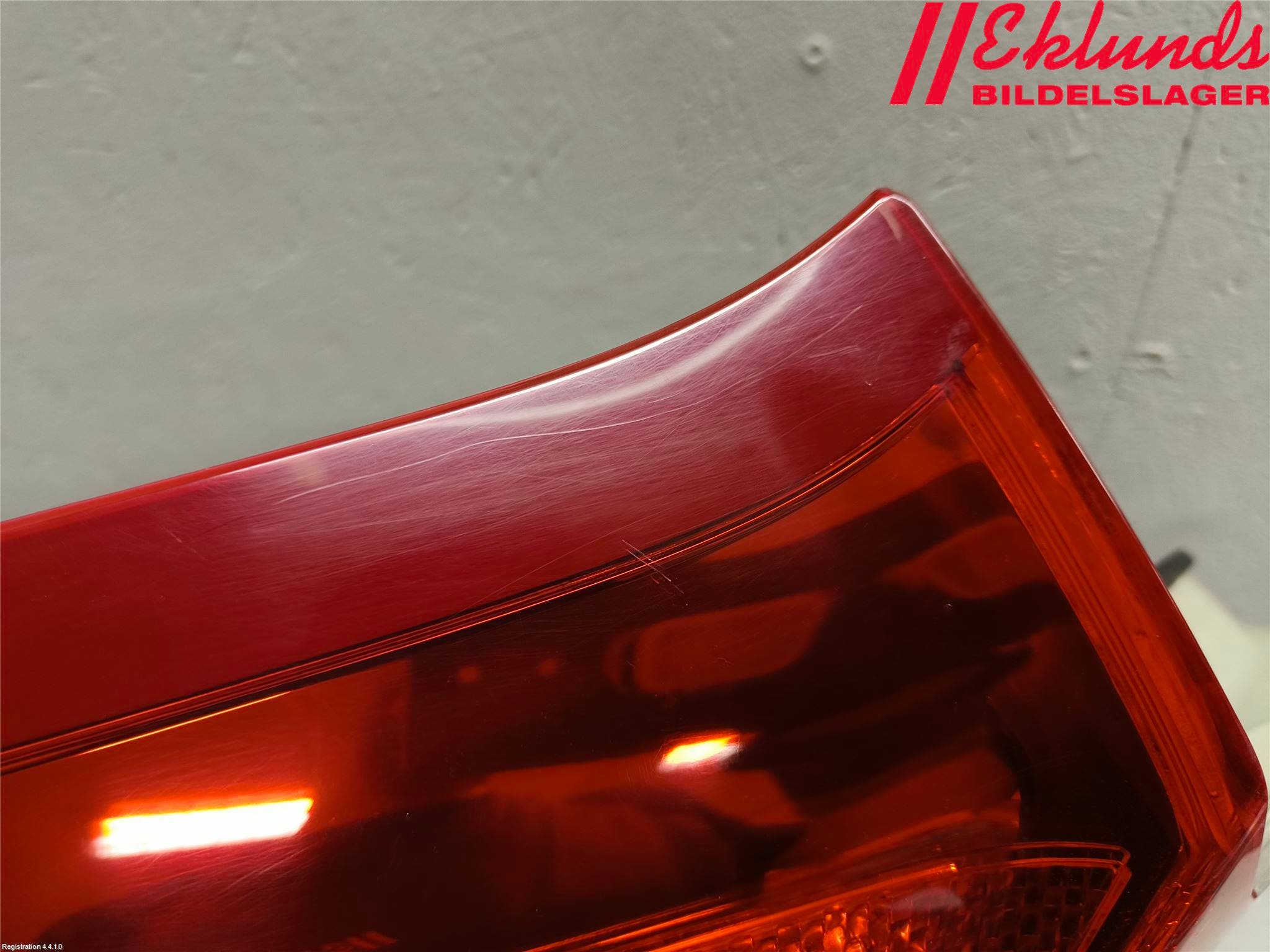 Volvo V70 08-13 Bakljus Lucka Hö