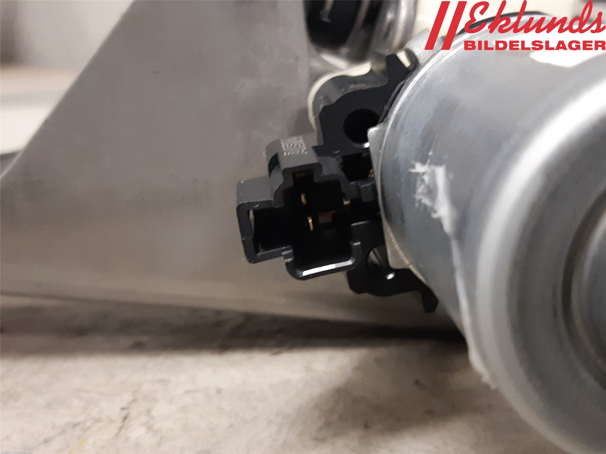 Toyota CAMRY 19-24 Inredning Stolsunderrede