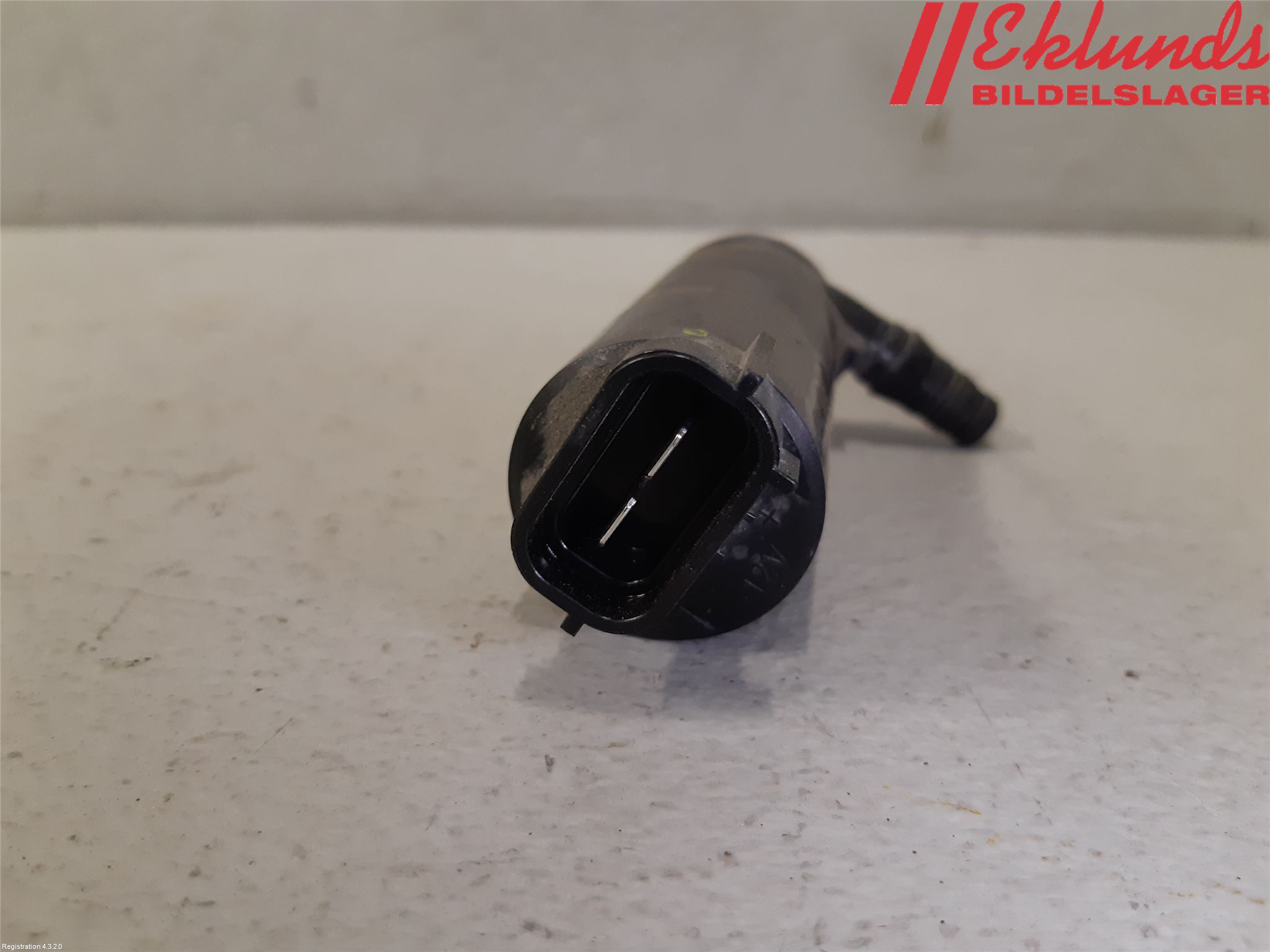 Saab 9-5     06-10 Spolarpump Vindruta