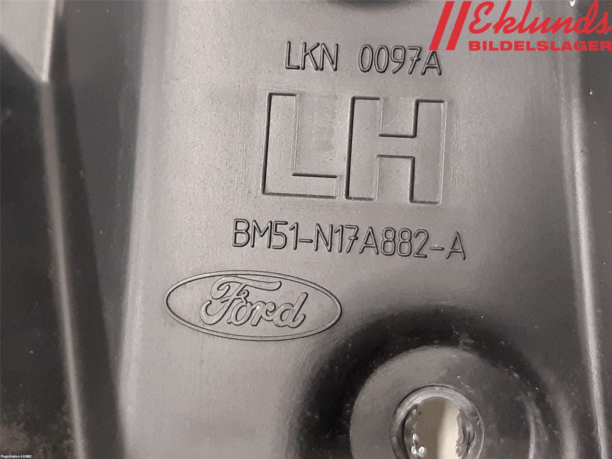 Ford FOCUS 11-14 Stötfångarfäste Bak Vä