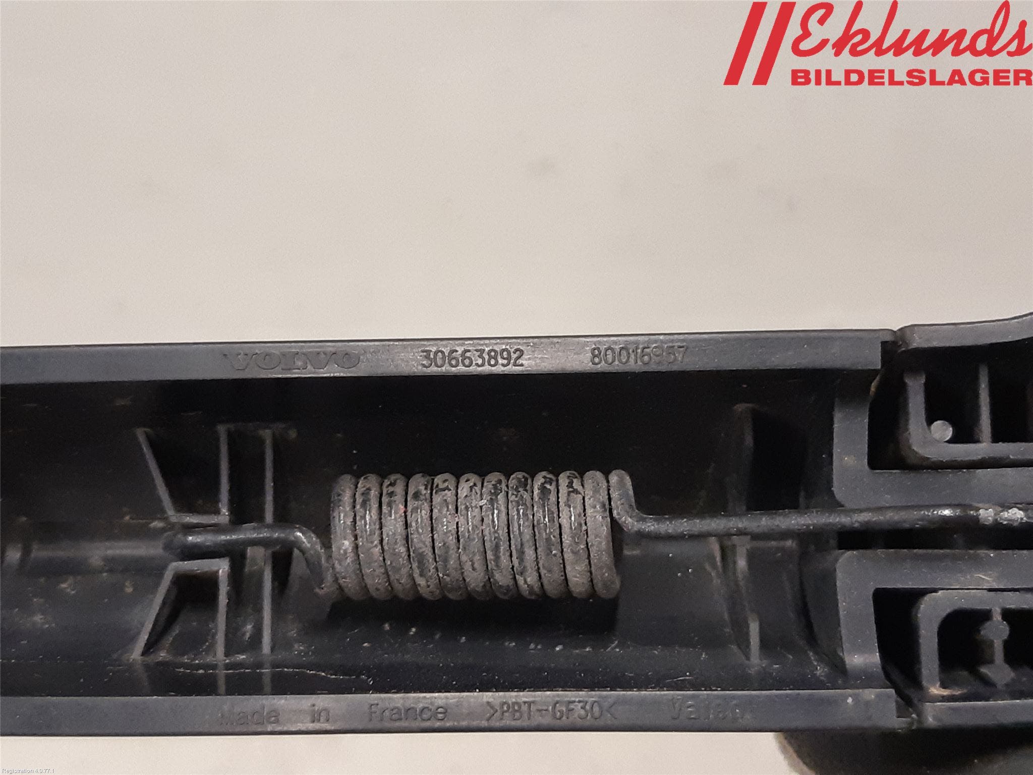 Volvo V70 08-13 Torkararm-Bakruta