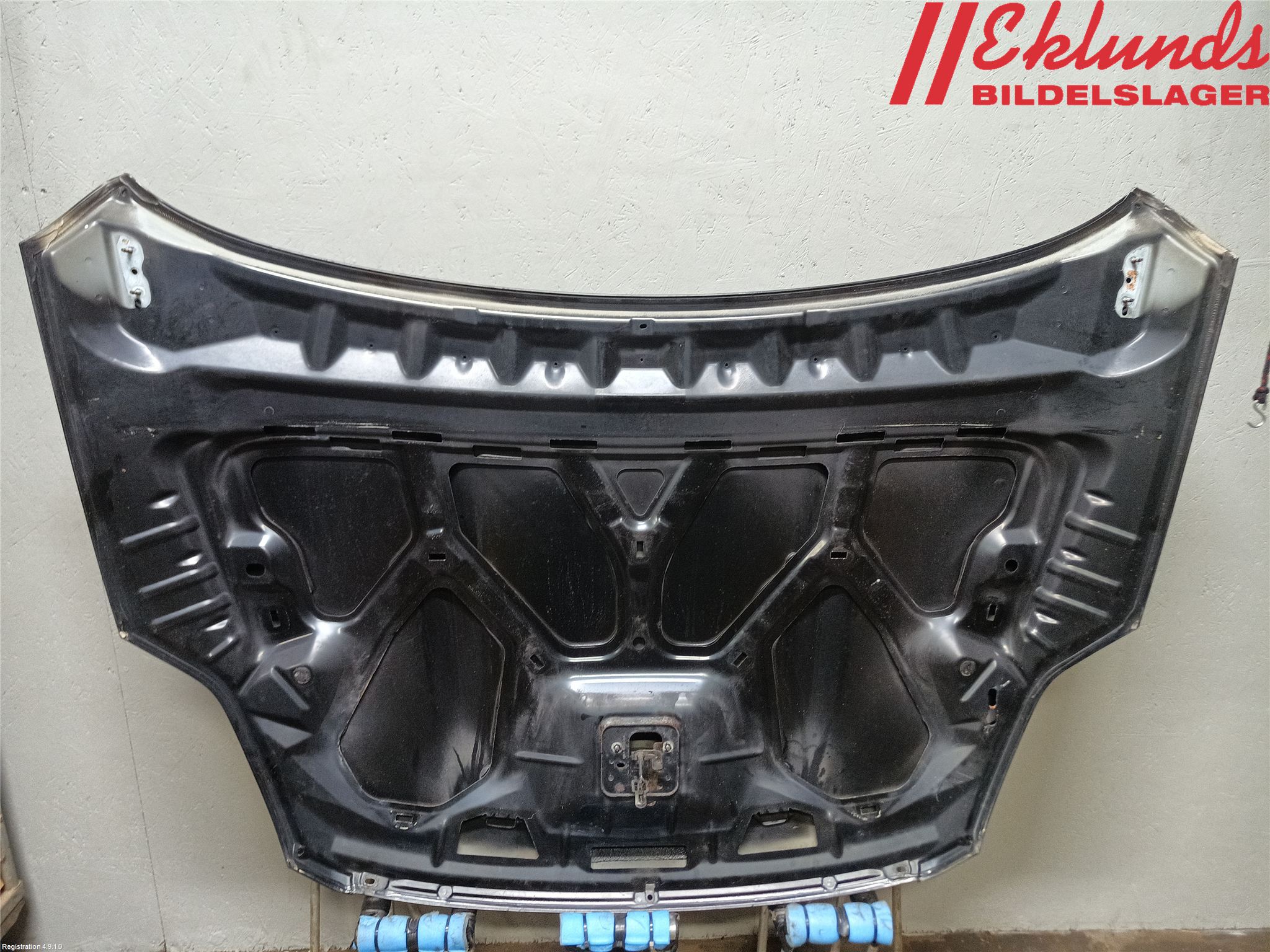 Ford KUGA 08-12 Huv Fram