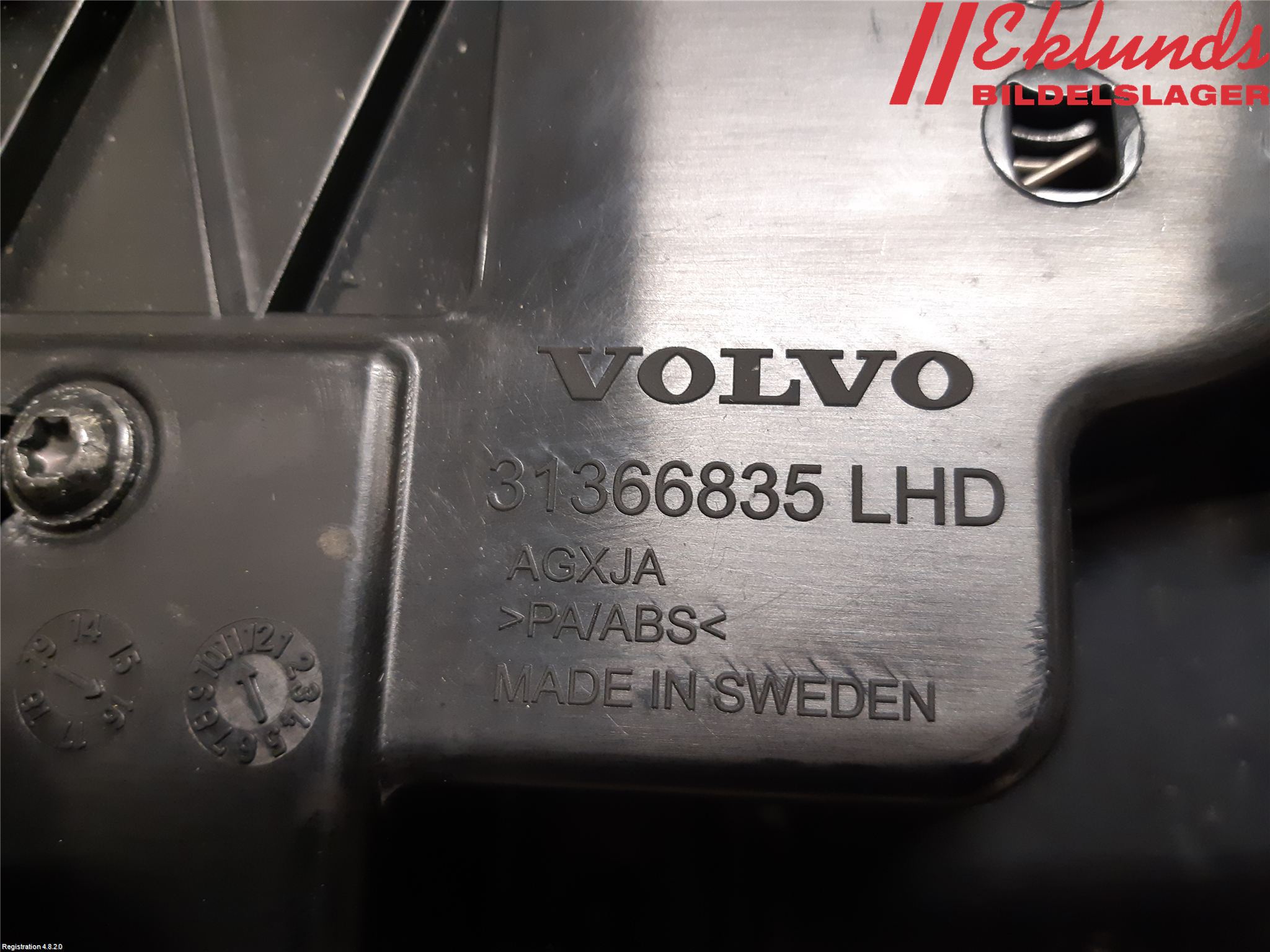 Volvo XC90/RECHARGE 16- Handskfacklucka