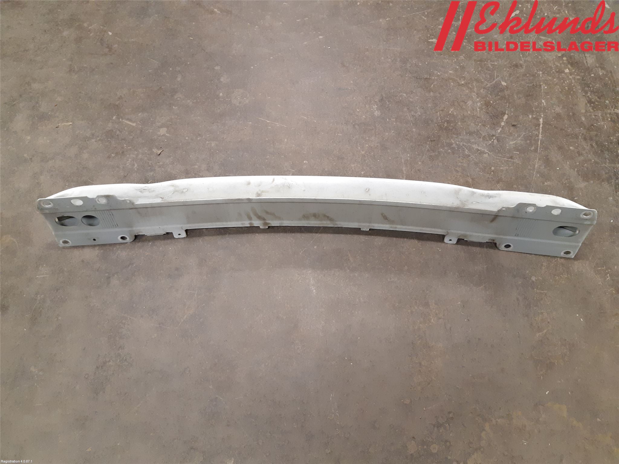 Volvo V70 08-13 Stötfångarbalk Fram